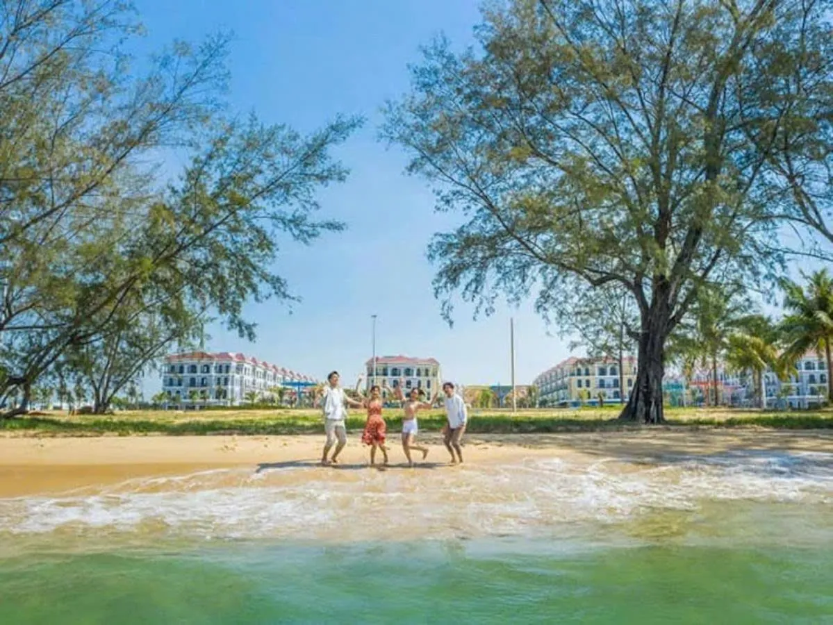 Ngân Hà Star Homestay - Grand World Phú Quốc