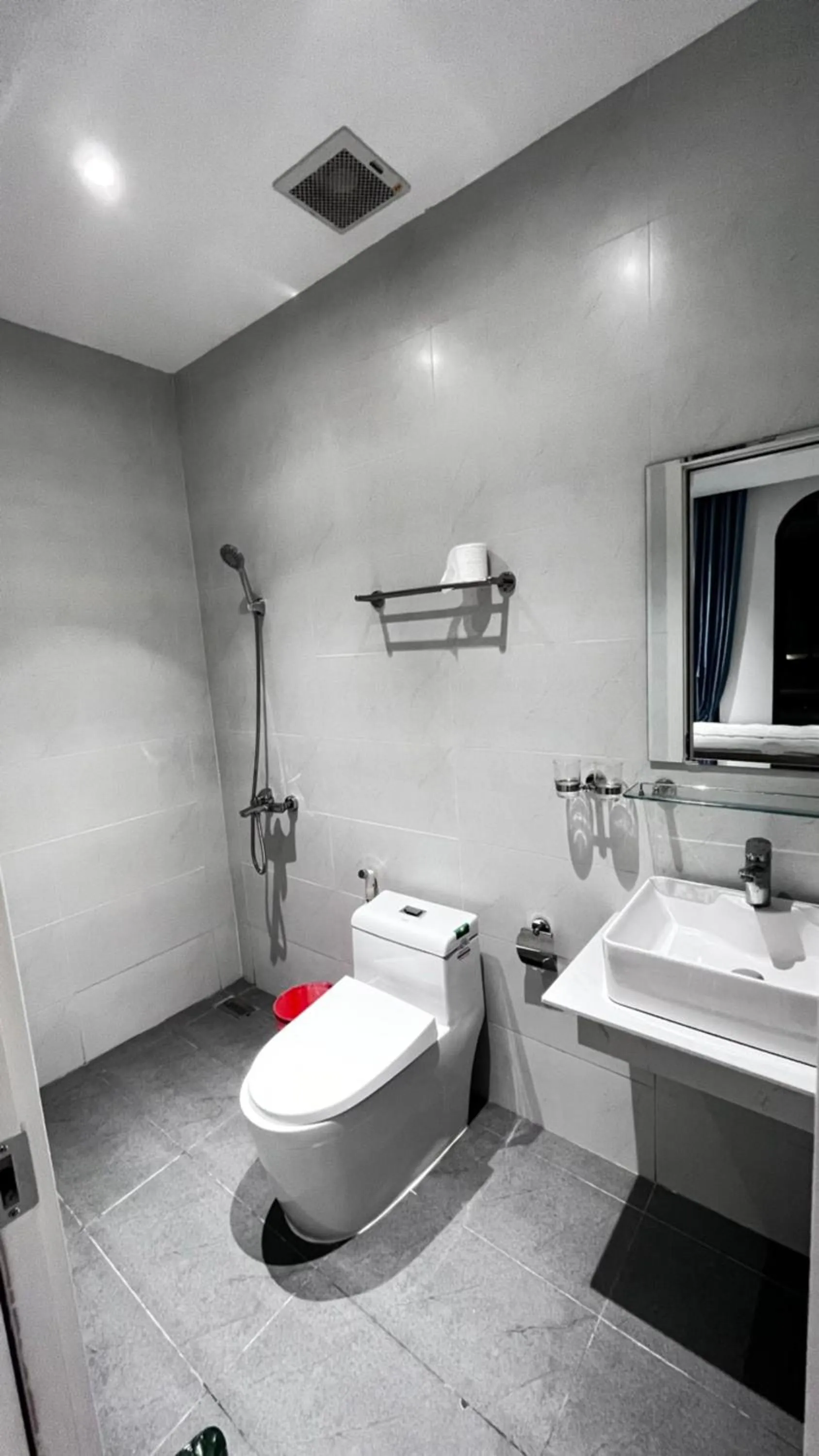 Bathroom in Ngân Hà Star Homestay - Grand World Phú Quốc