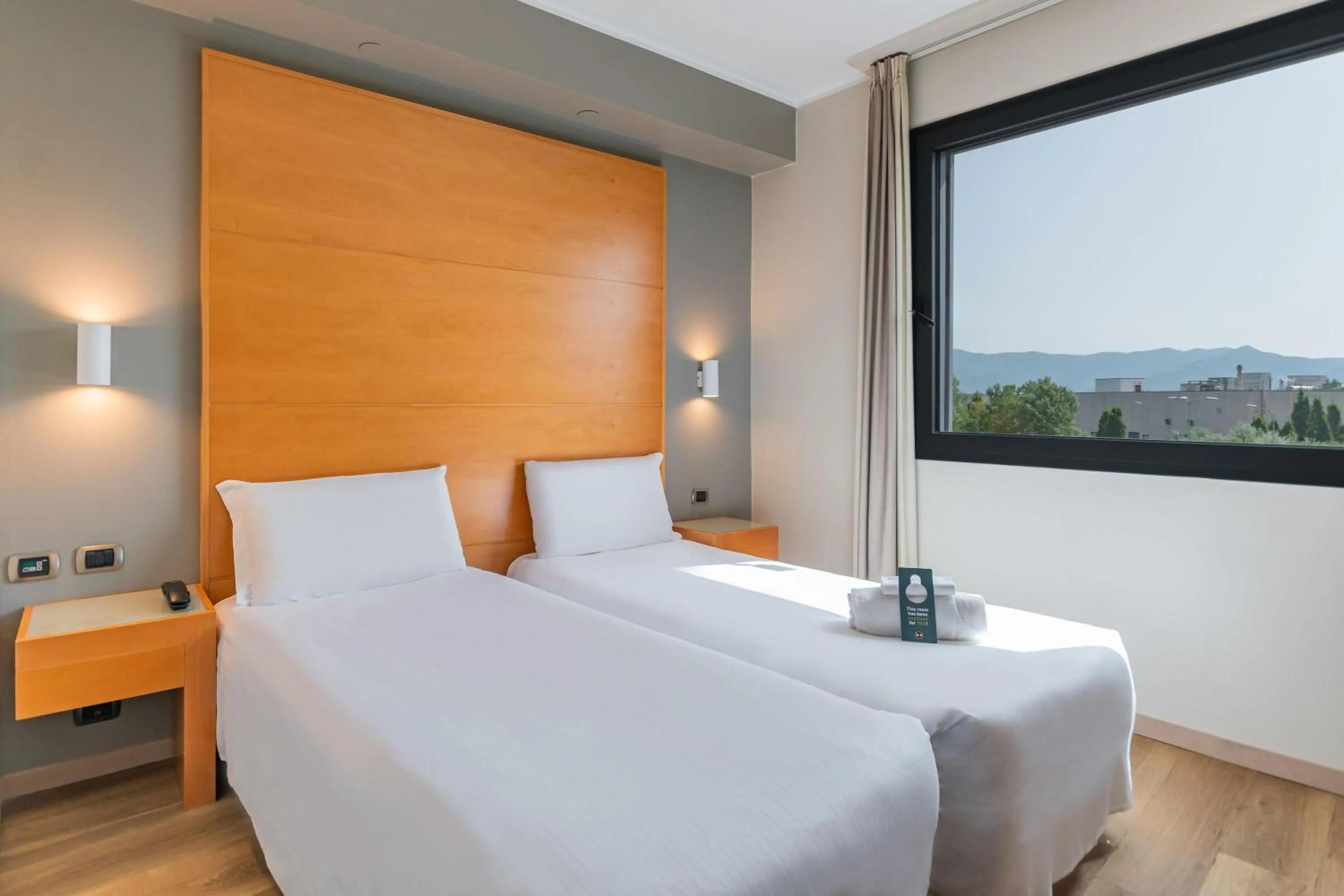 Photo of the whole room, Bed in B&B HOTEL Pisa Airport