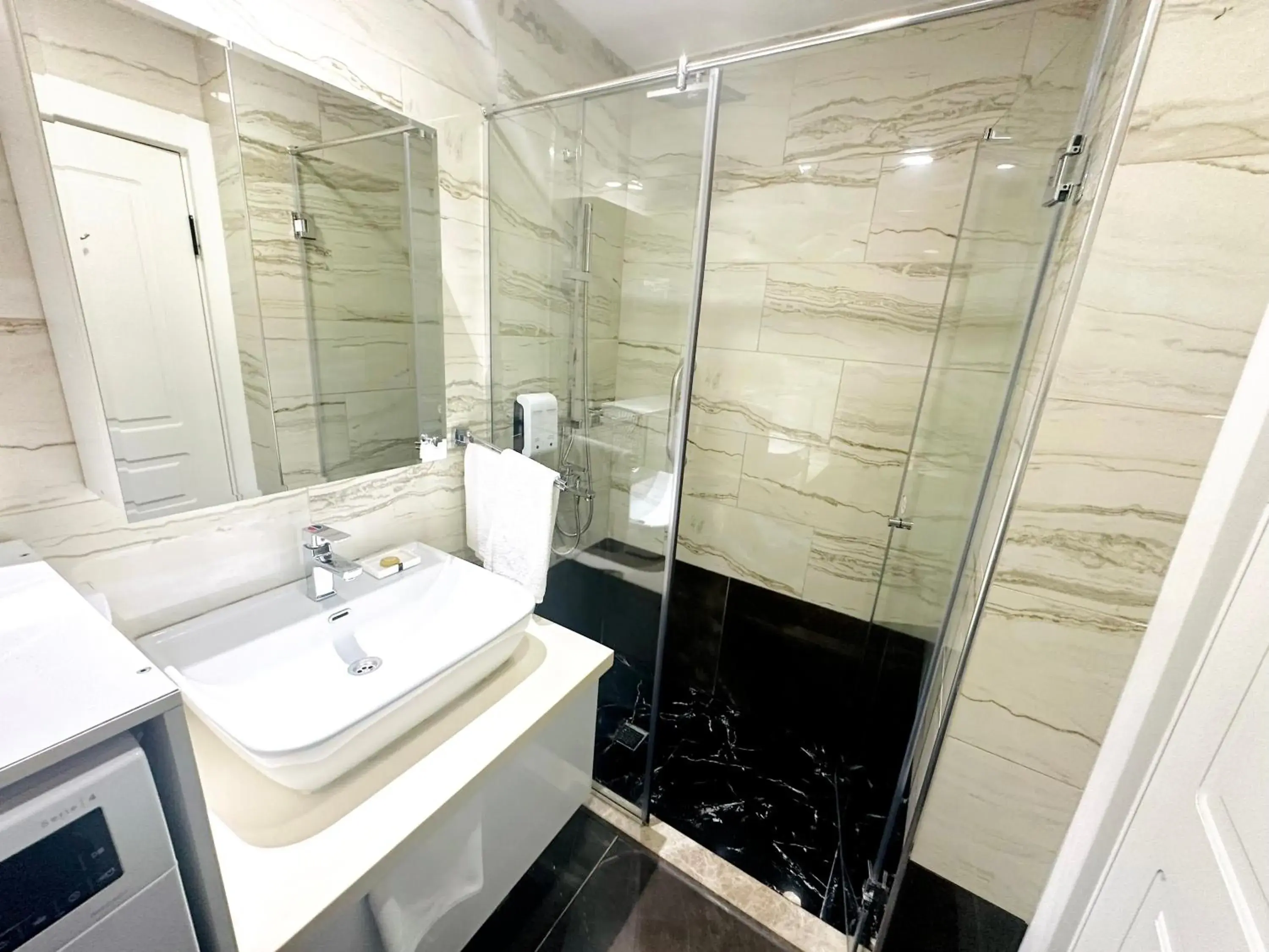 Four Bedroom Premier in Somerset City Centre Atyrau Four Bedroom Premier in Somerset City Centre Atyrau