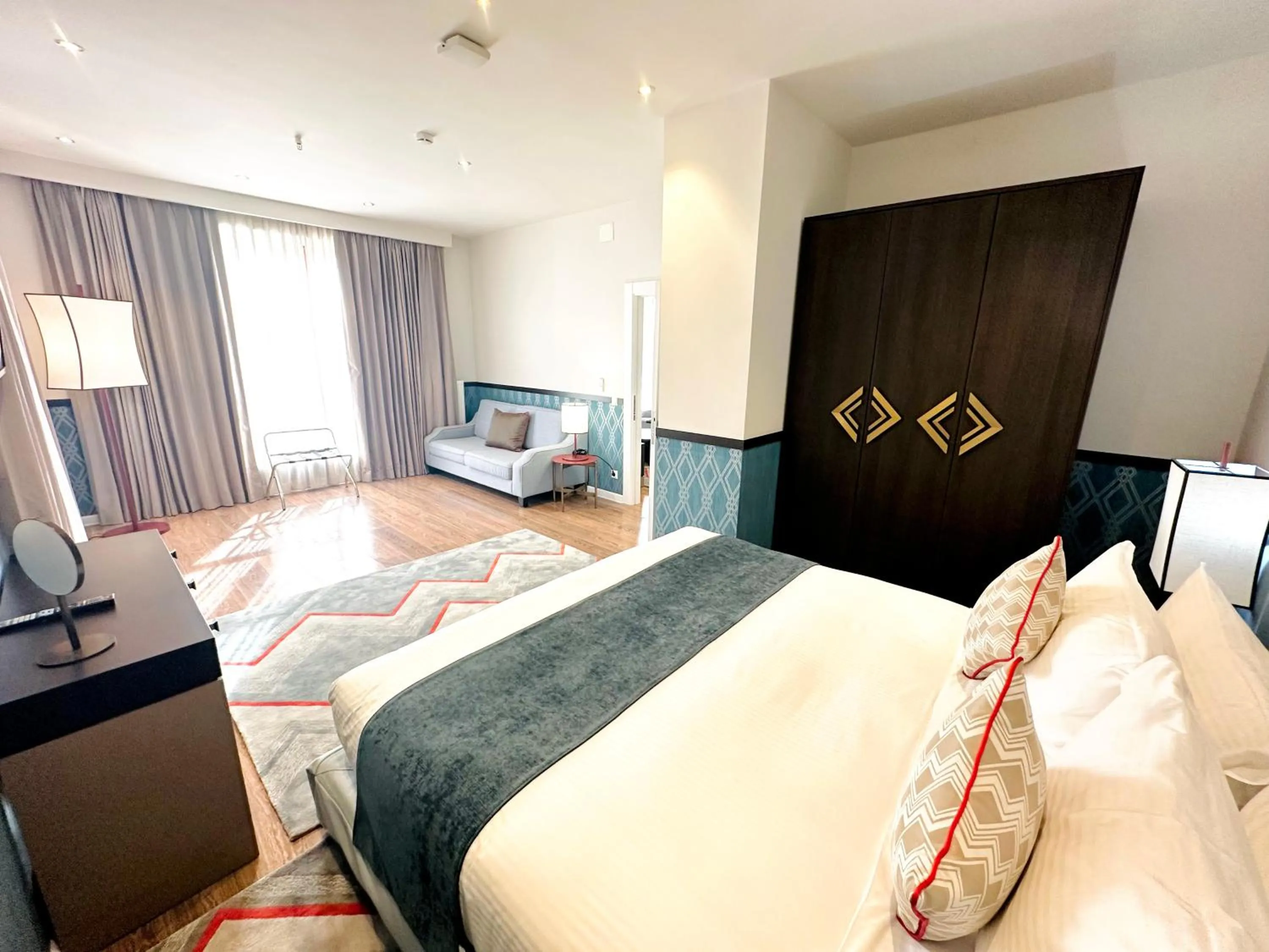 Bed in Somerset City Centre Atyrau