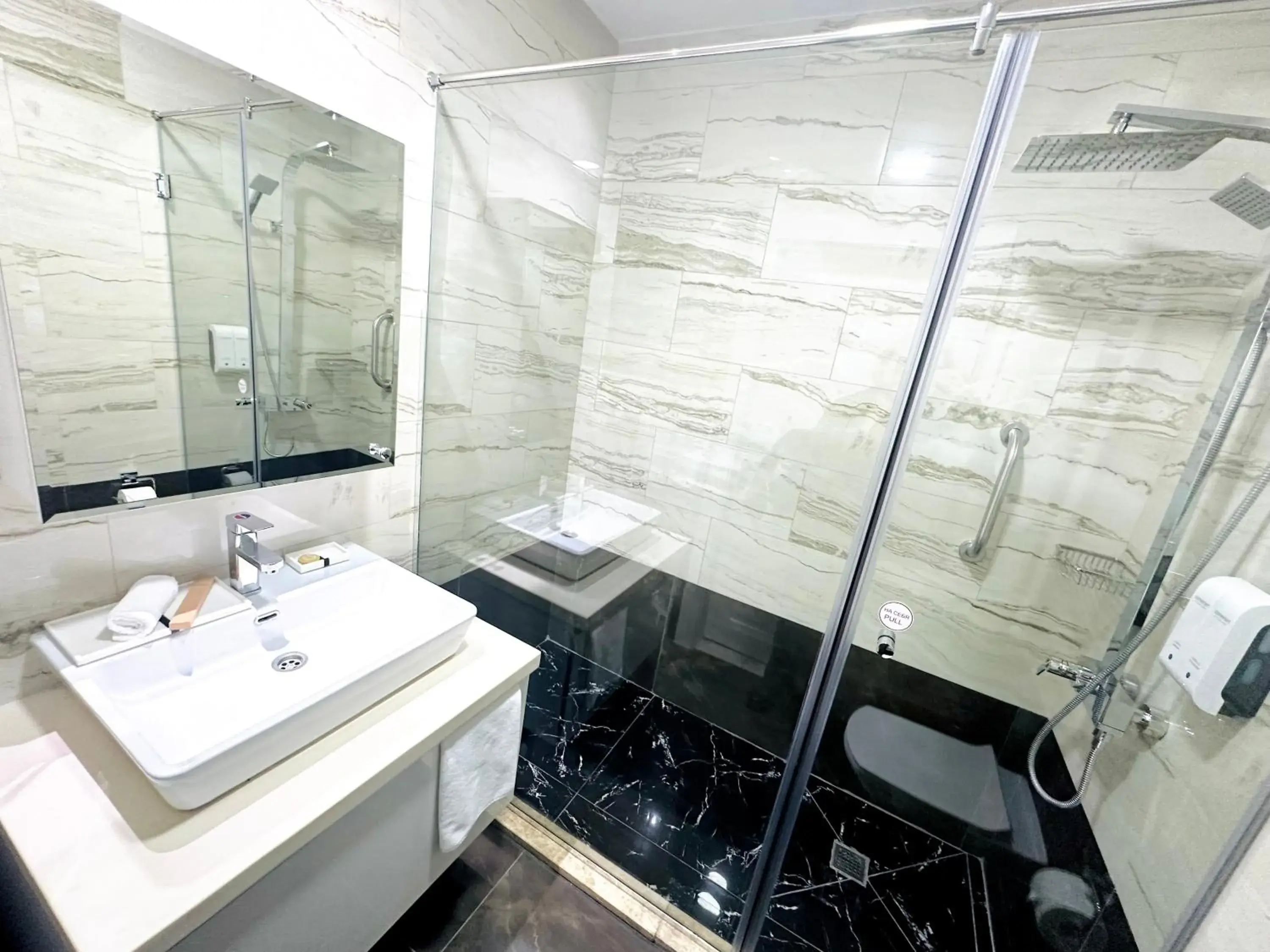 One Bedroom Penthouse in Somerset City Centre Atyrau One Bedroom Penthouse in Somerset City Centre Atyrau