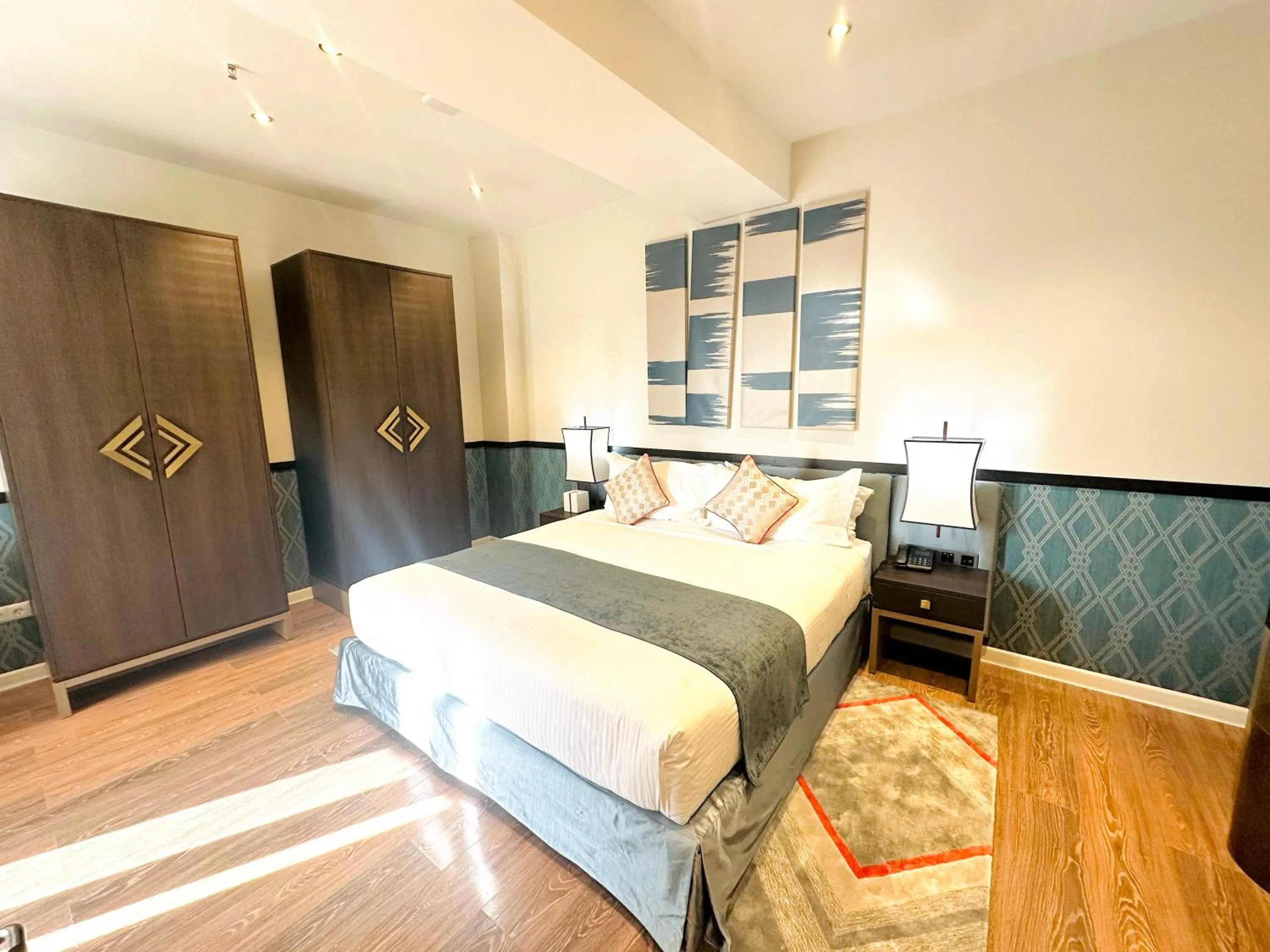 Bed in Somerset City Centre Atyrau