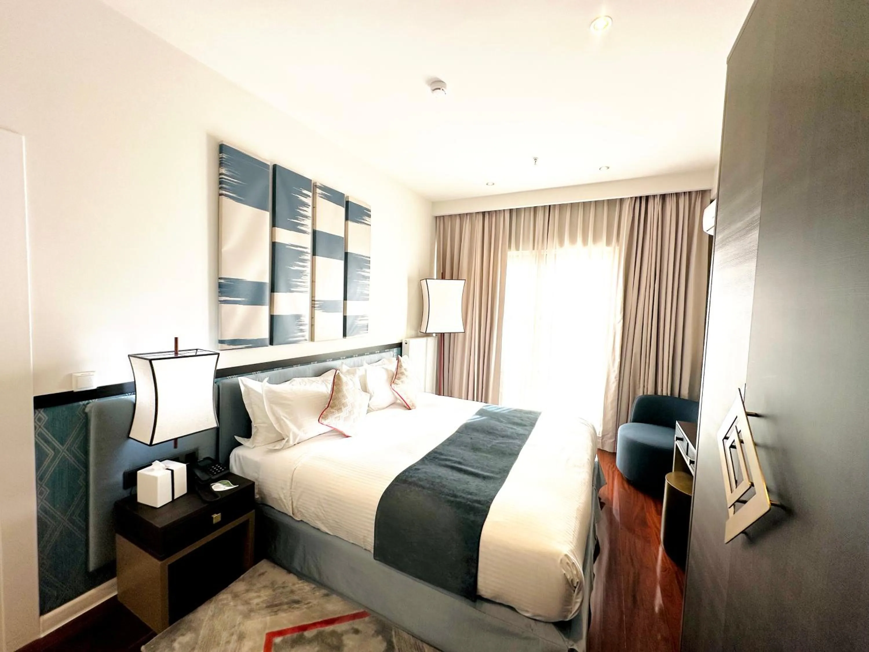 Bed in Somerset City Centre Atyrau