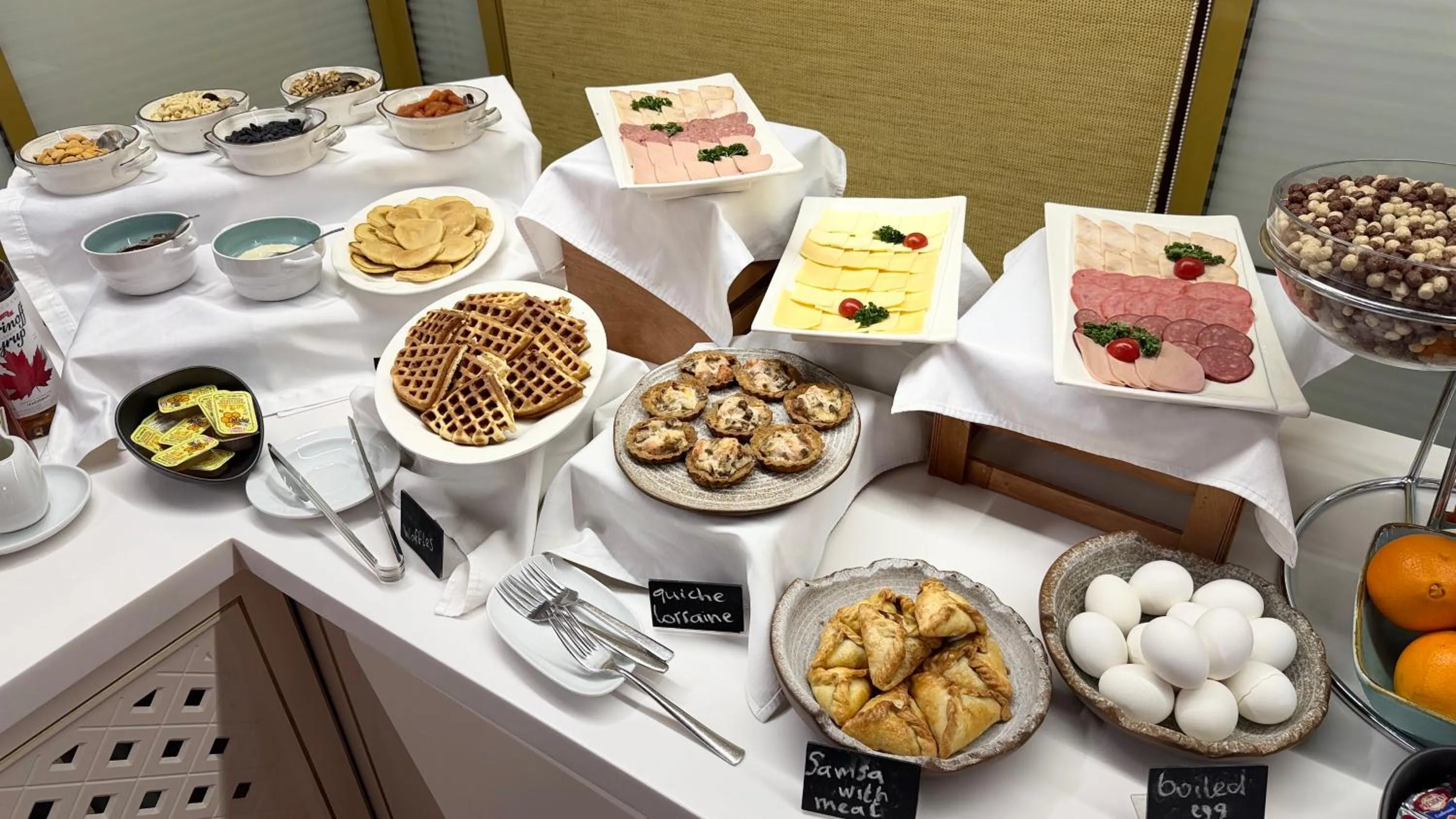 Breakfast in Somerset City Centre Atyrau