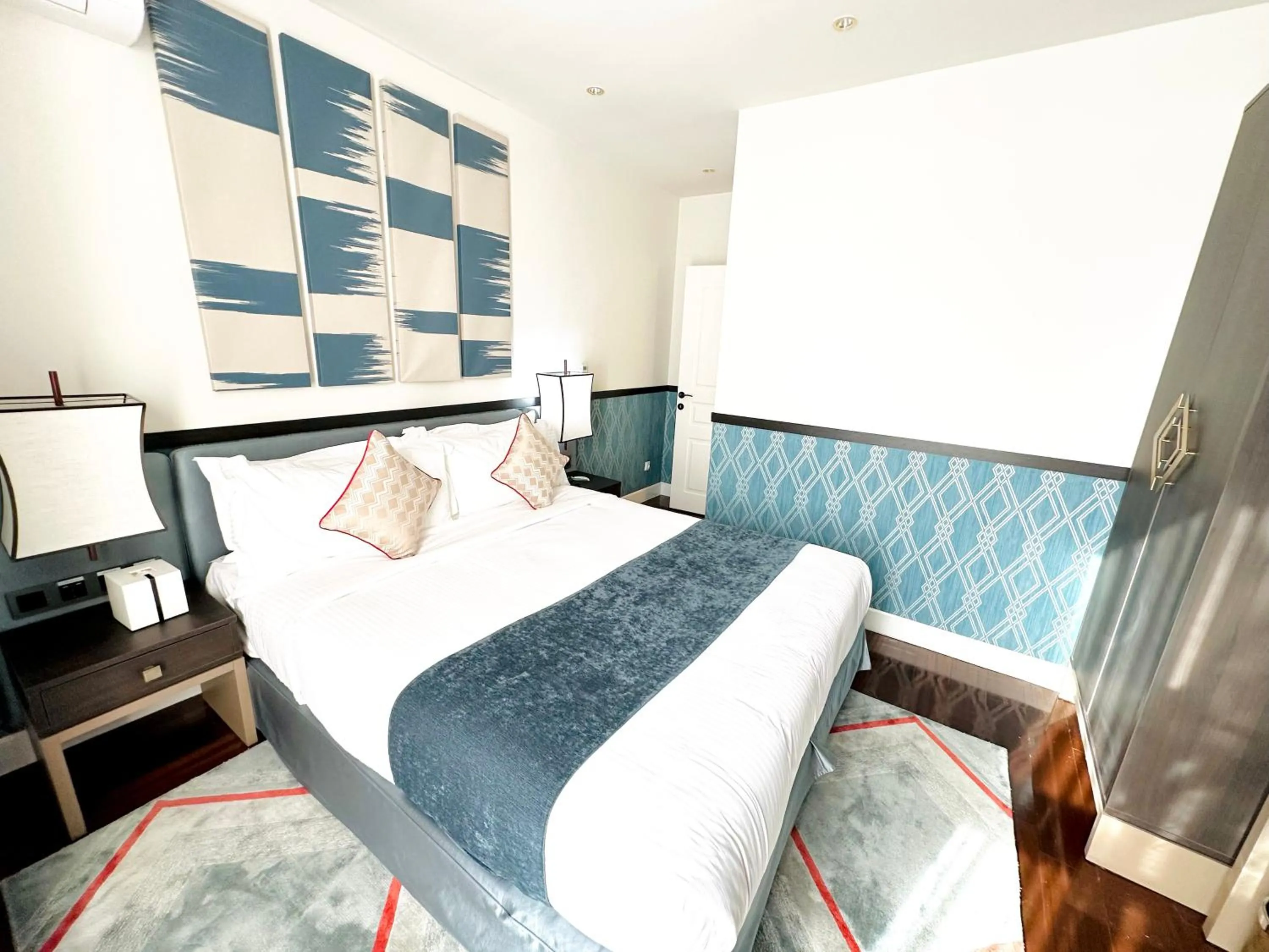 Bed in Somerset City Centre Atyrau