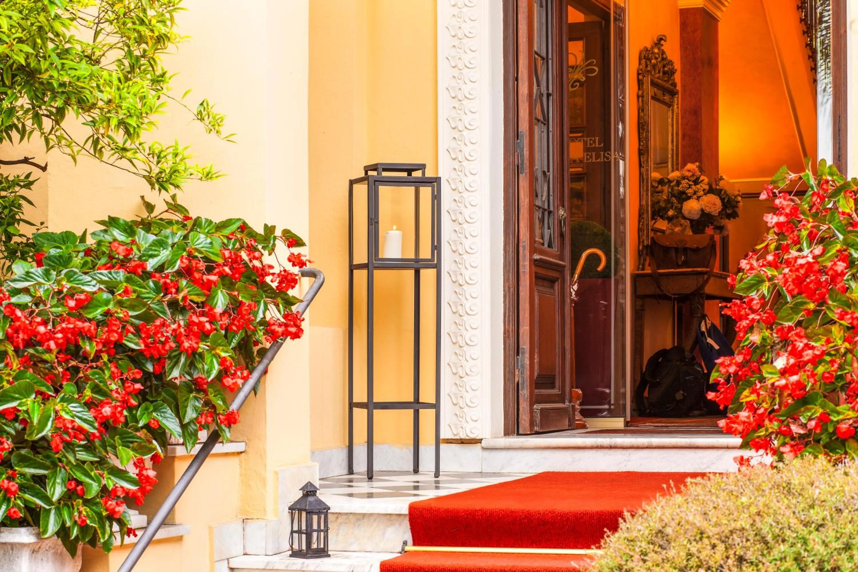 Facade/entrance in Hotel Villa Elisa & Spa