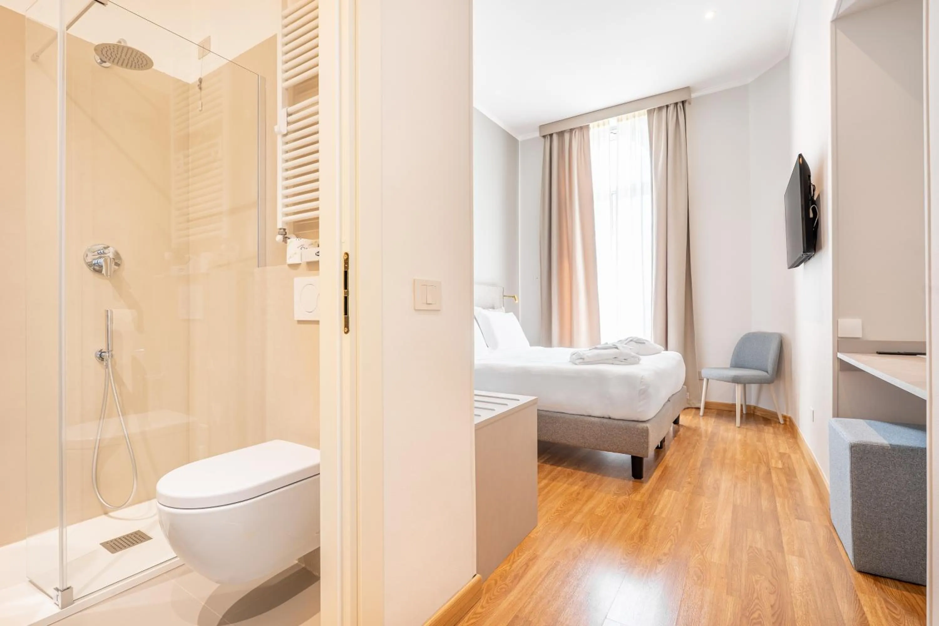 Bedroom, Bed in Hotel Villa Elisa & Spa