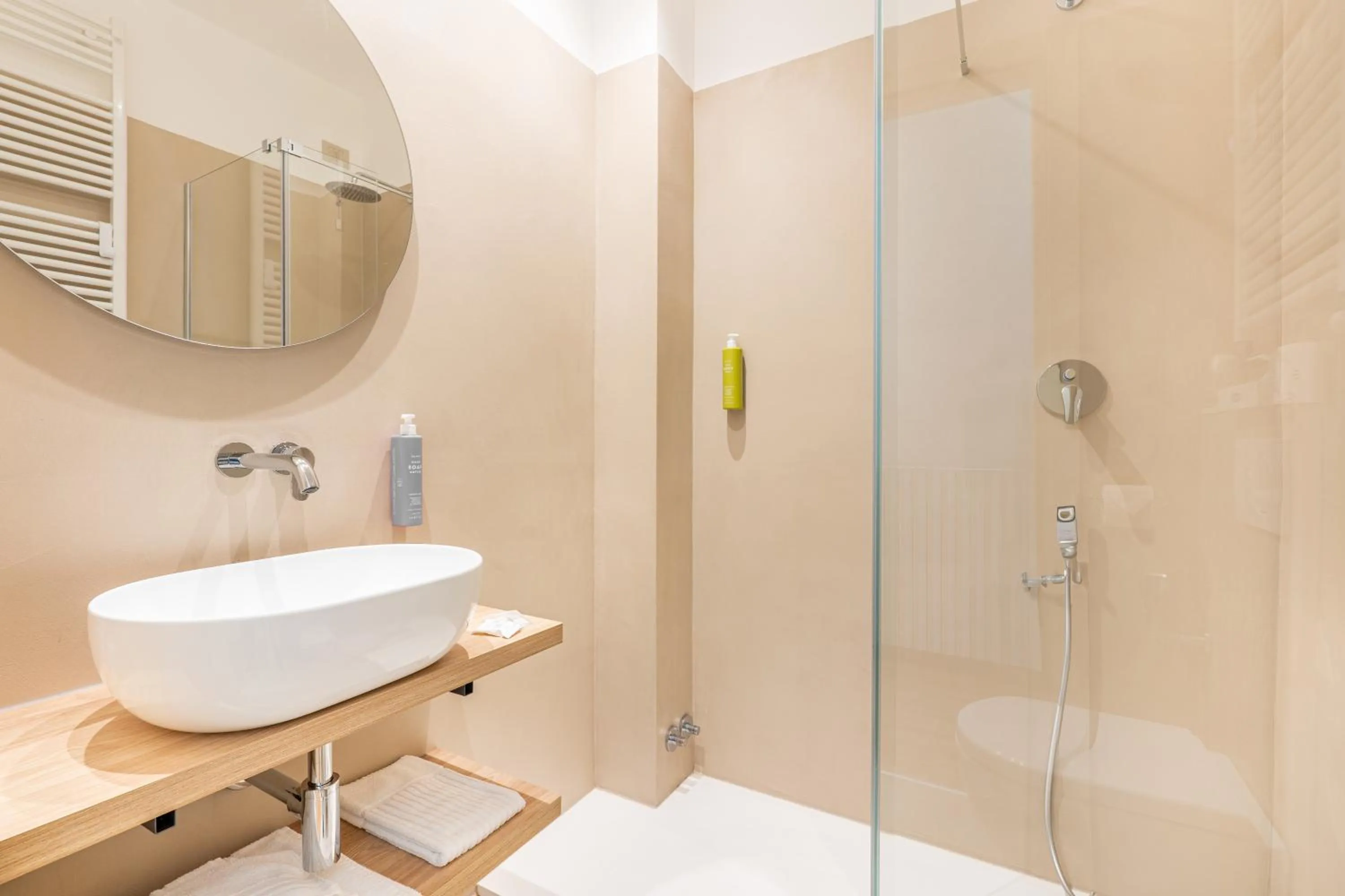 Bathroom in Hotel Villa Elisa & Spa