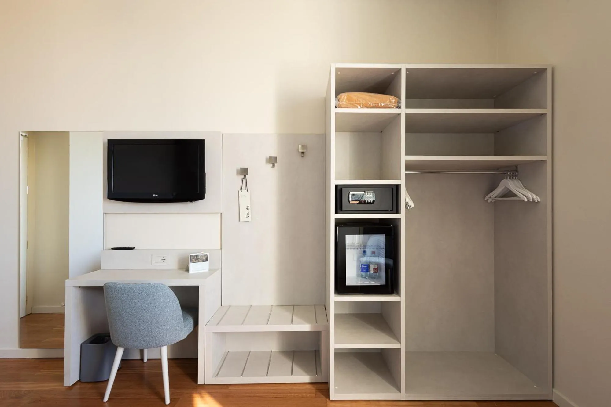 TV and multimedia in Hotel Villa Elisa & Spa