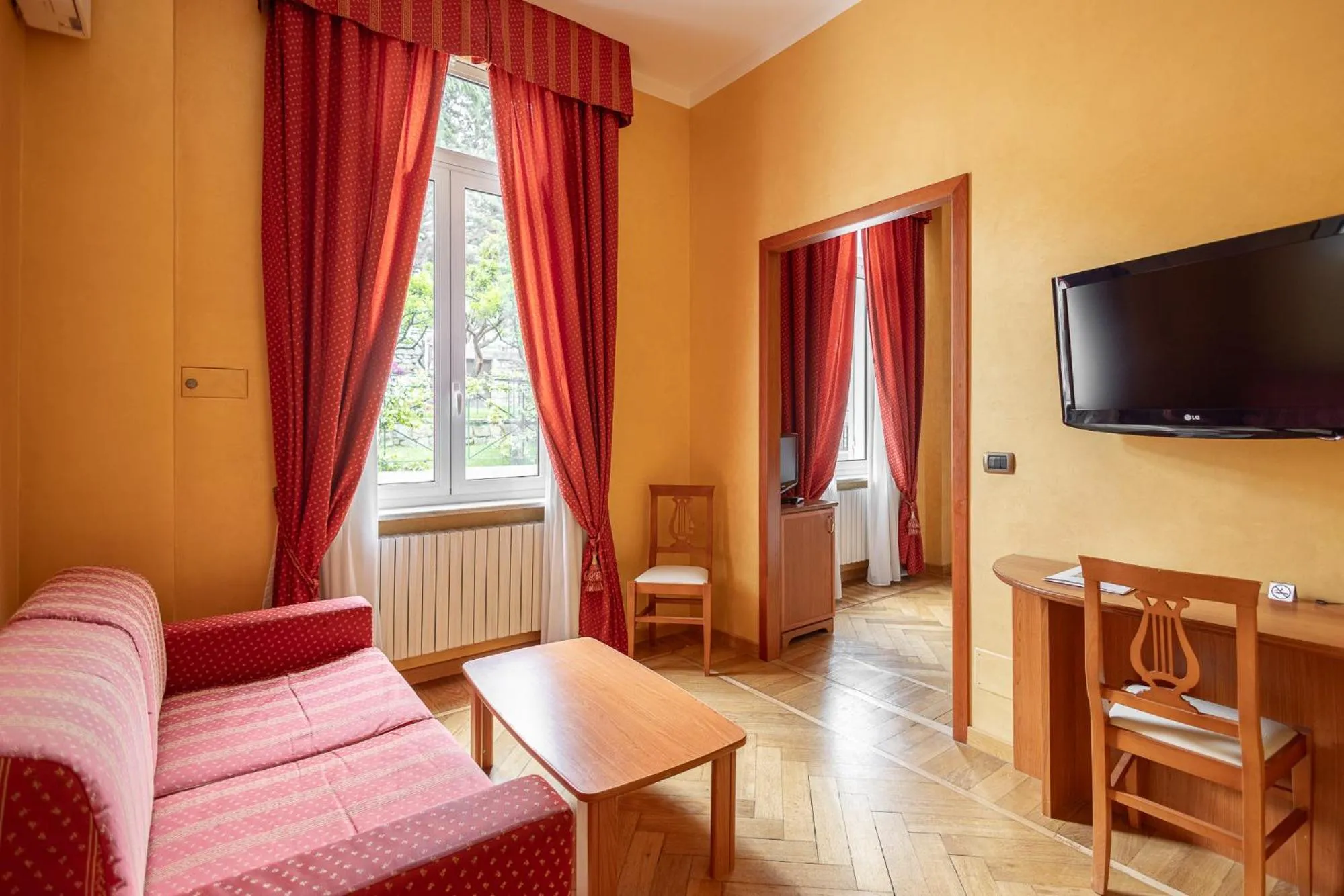 Bedroom in Hotel Villa Elisa & Spa