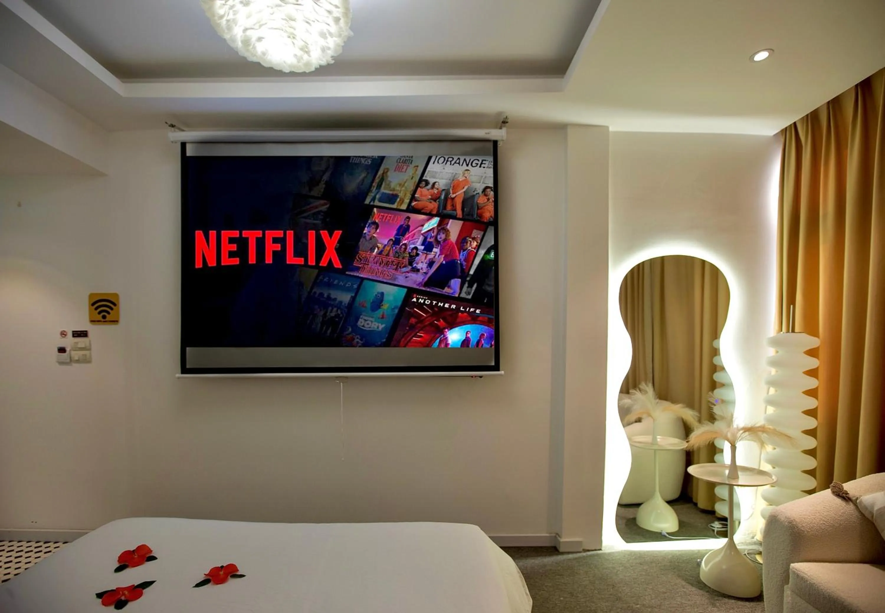 Photo of the whole room, Bed in Keypad Hotel - 28 Dịch Vọng Hậu