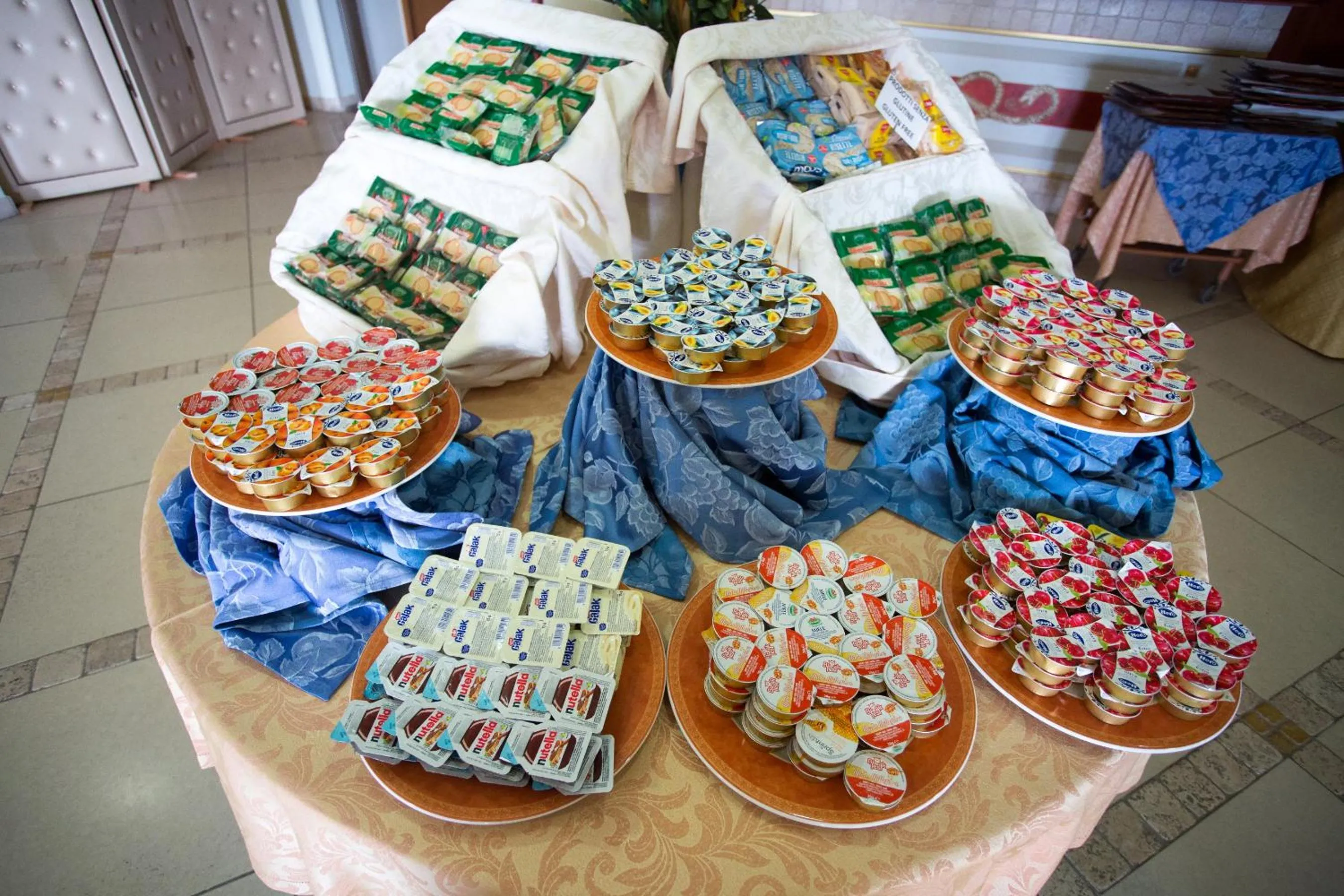 Buffet breakfast in Hotel Tritone Lipari