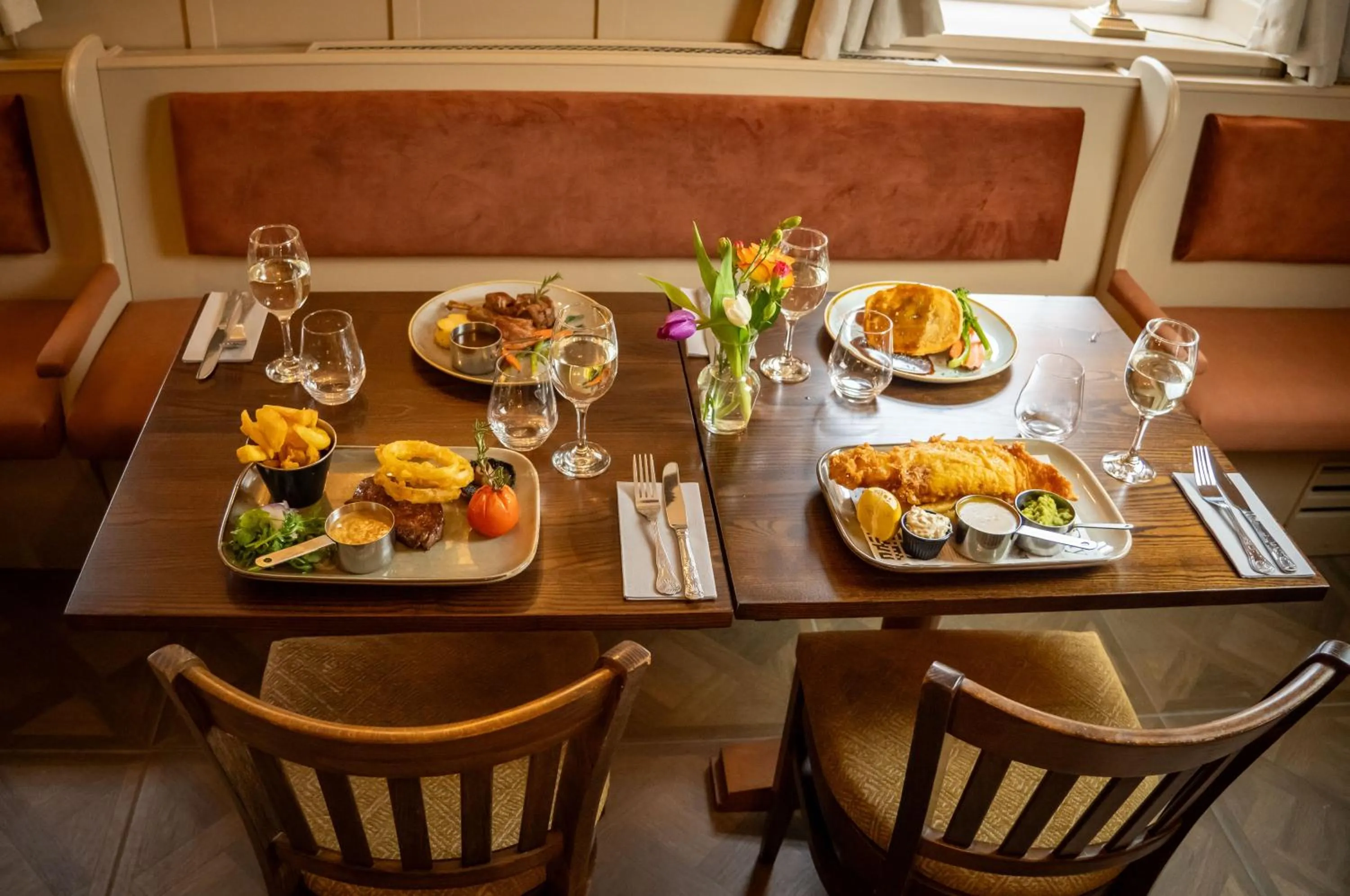 Restaurant/places to eat in Anglers Arms