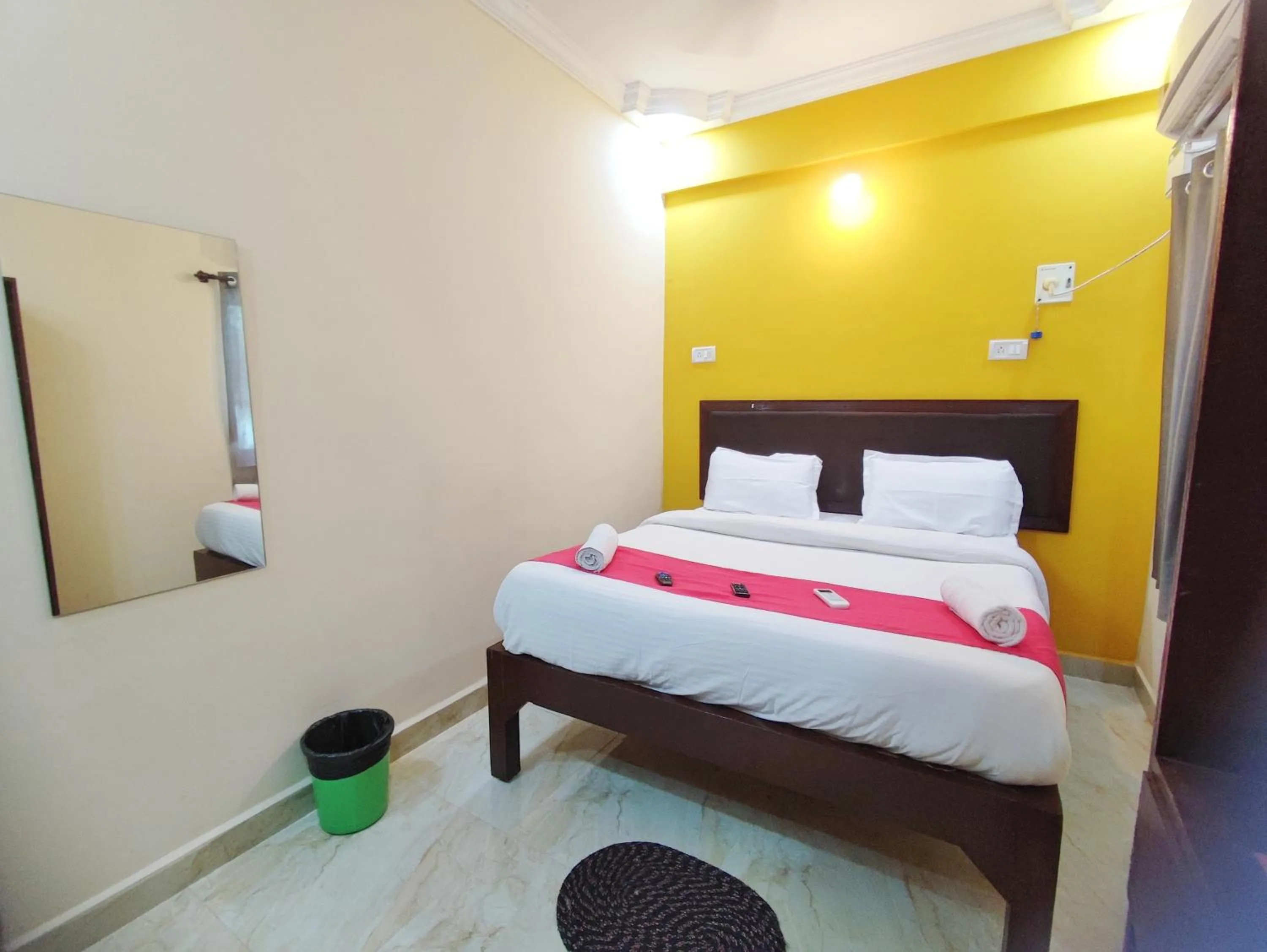 Bedroom in Hotel Candolim Aloft