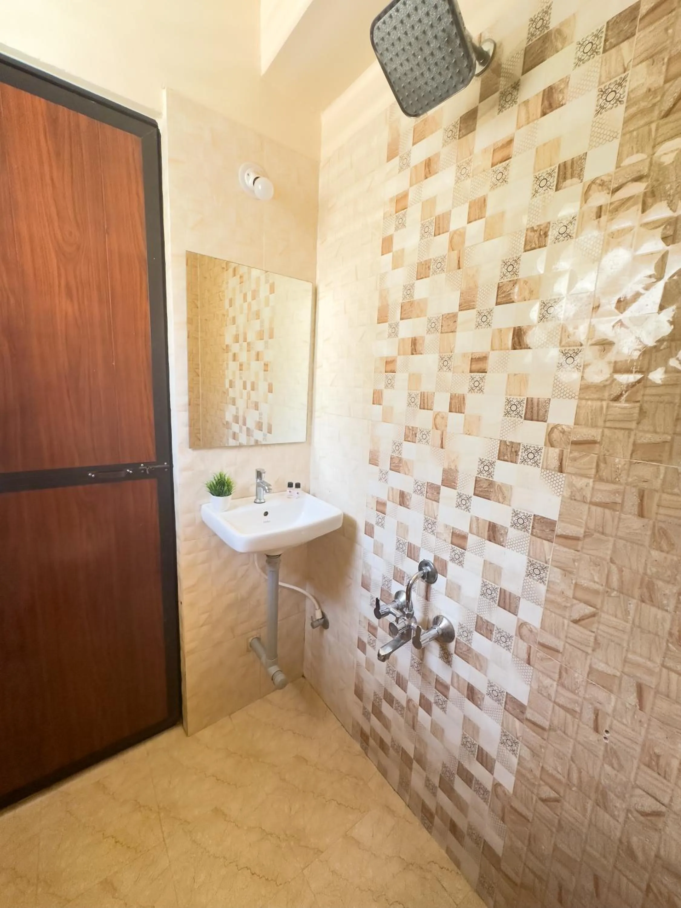 Bathroom in Hotel Candolim Aloft