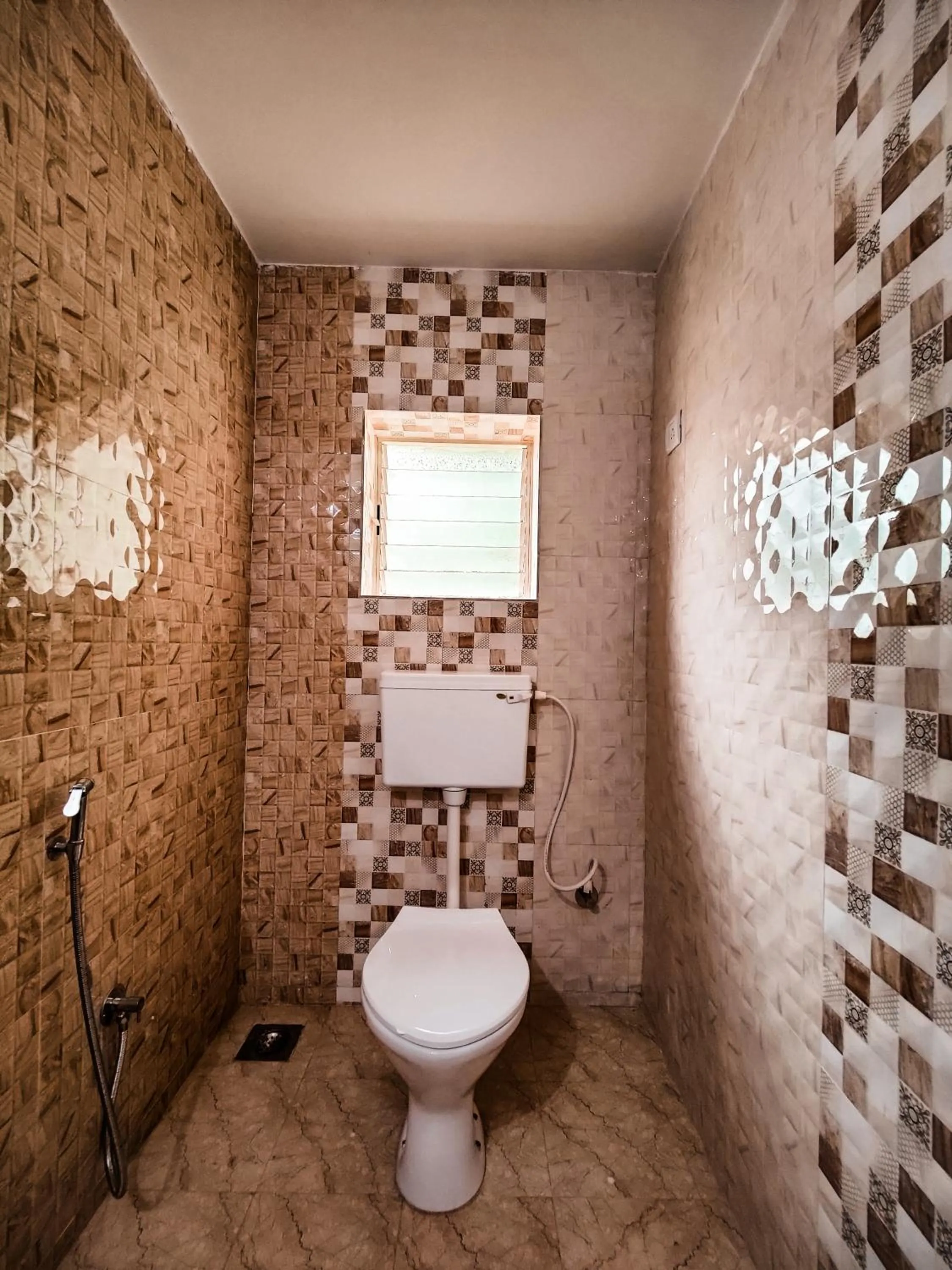 Bathroom in Hotel Candolim Aloft