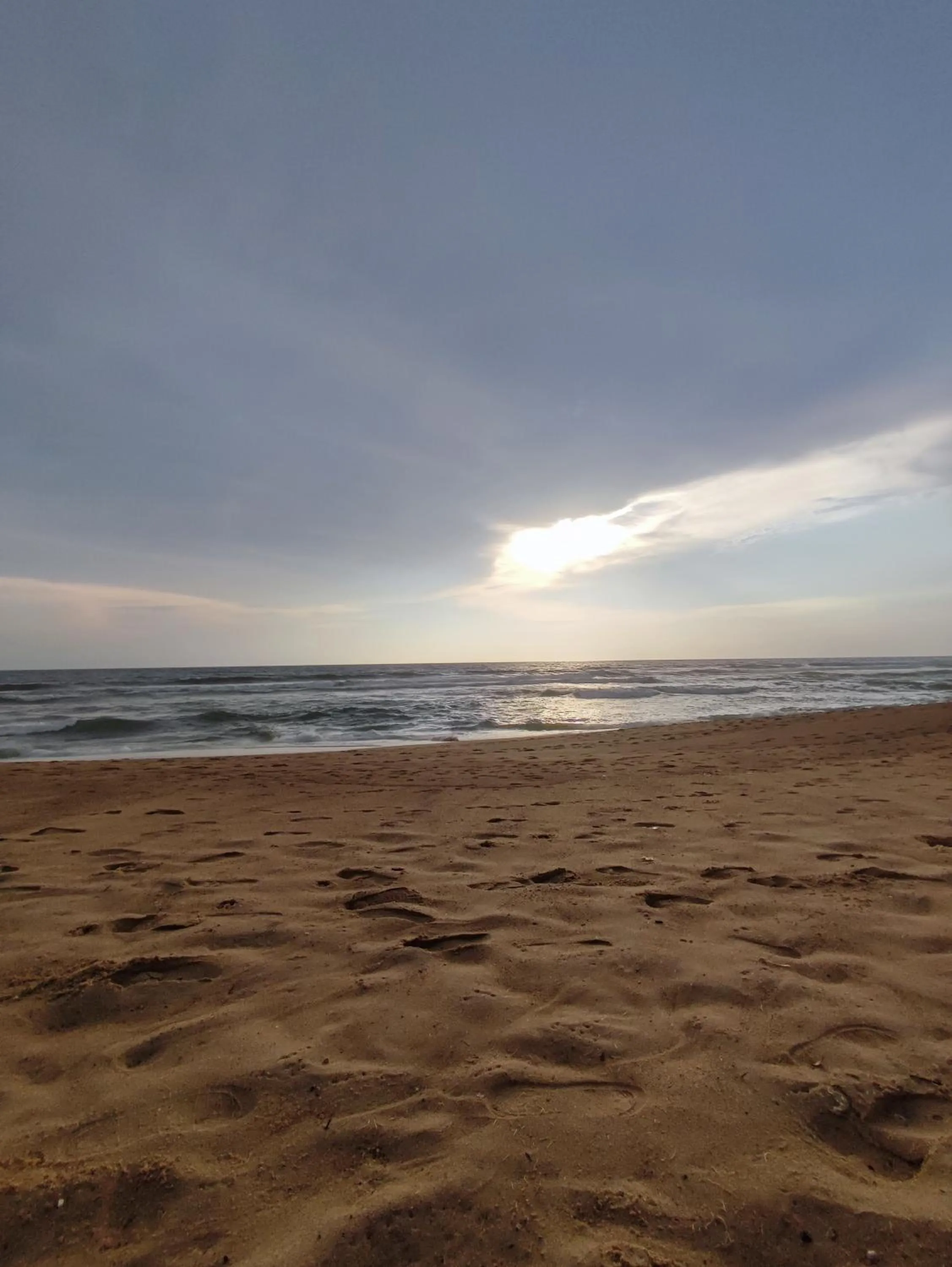 Beach in Hotel Candolim Aloft