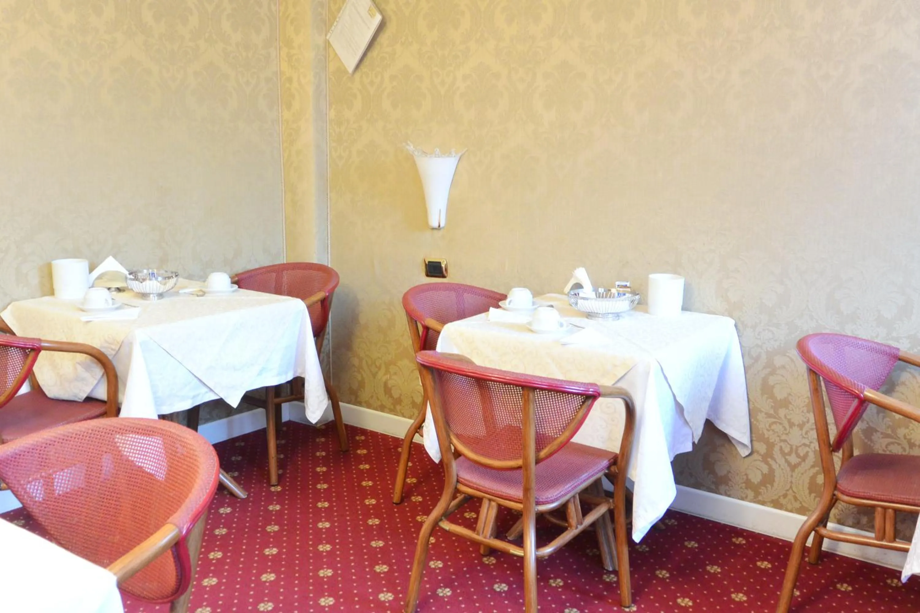 Restaurant/places to eat in A Tribute To Music Residenza