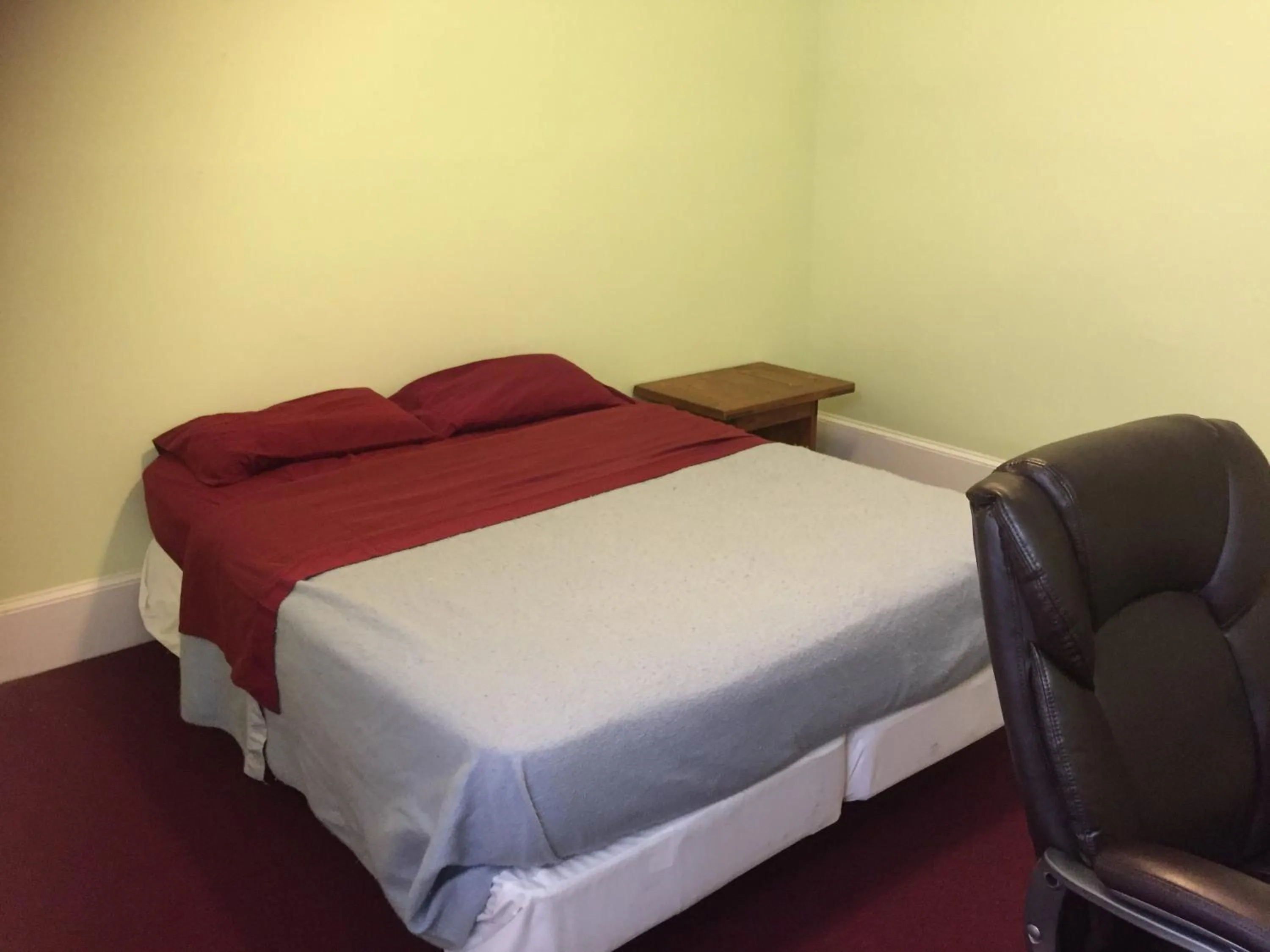 Bed in Washington International Student Center