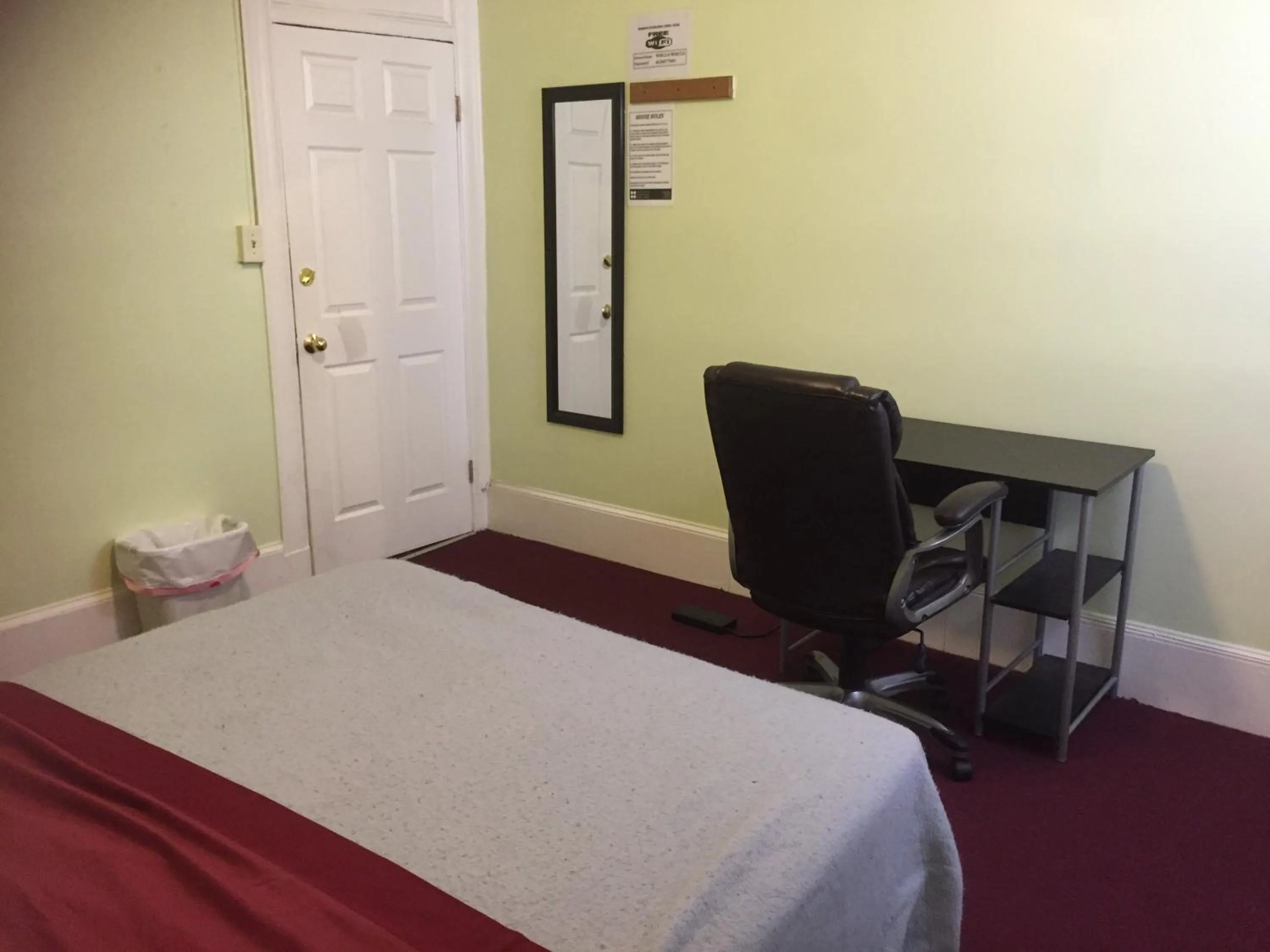 Bed in Washington International Student Center