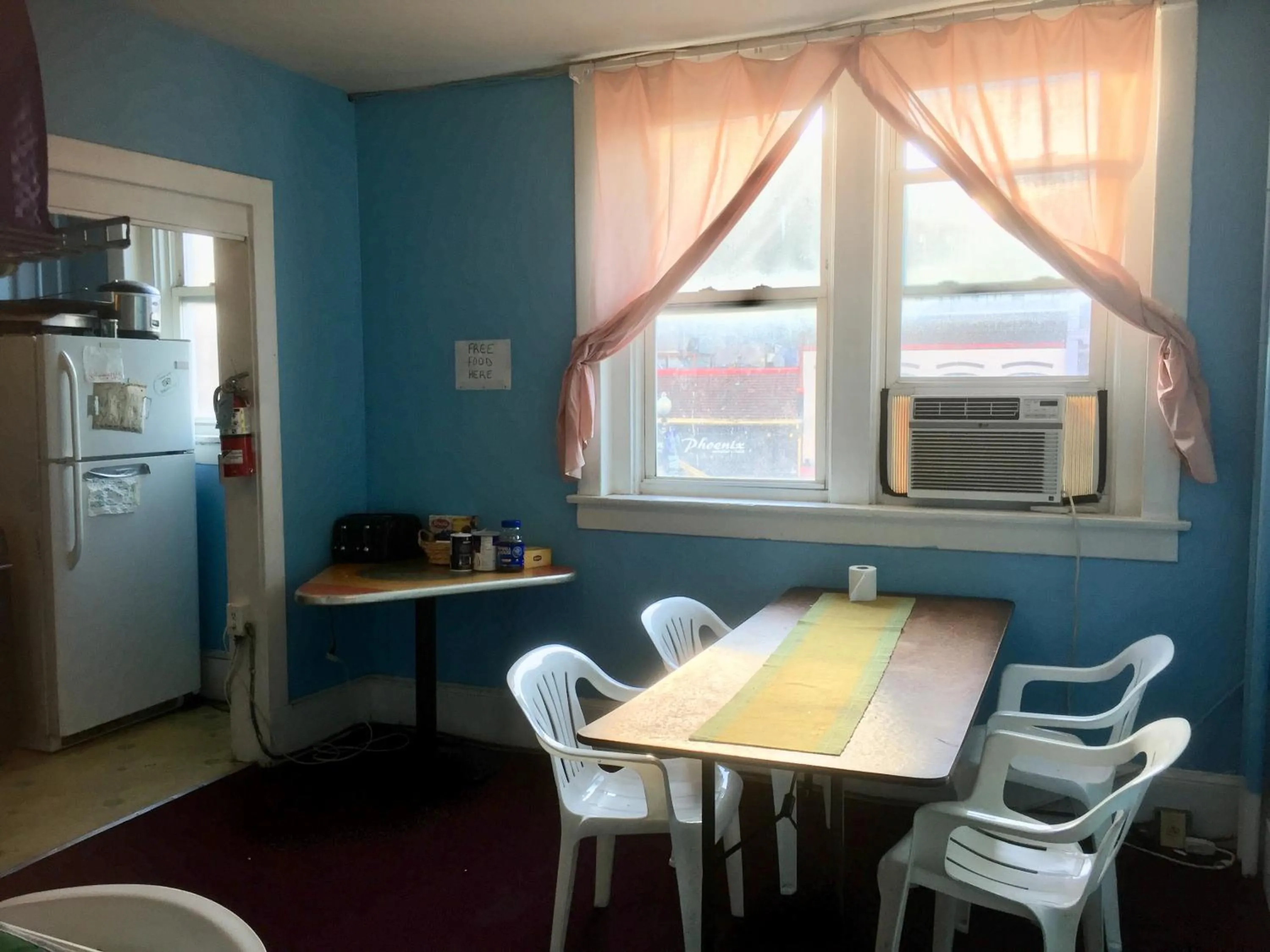 Communal kitchen in Washington International Student Center