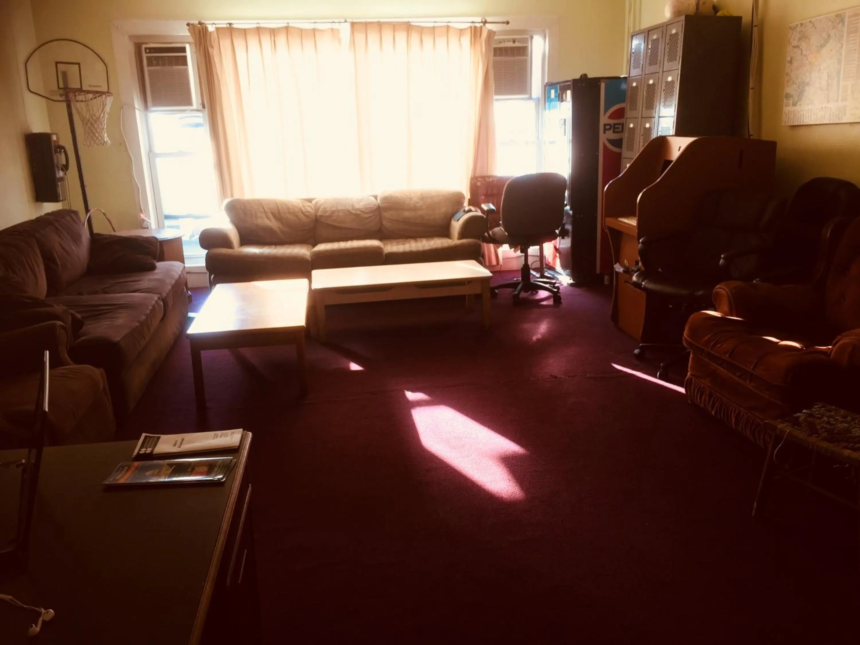 Communal lounge/ TV room in Washington International Student Center