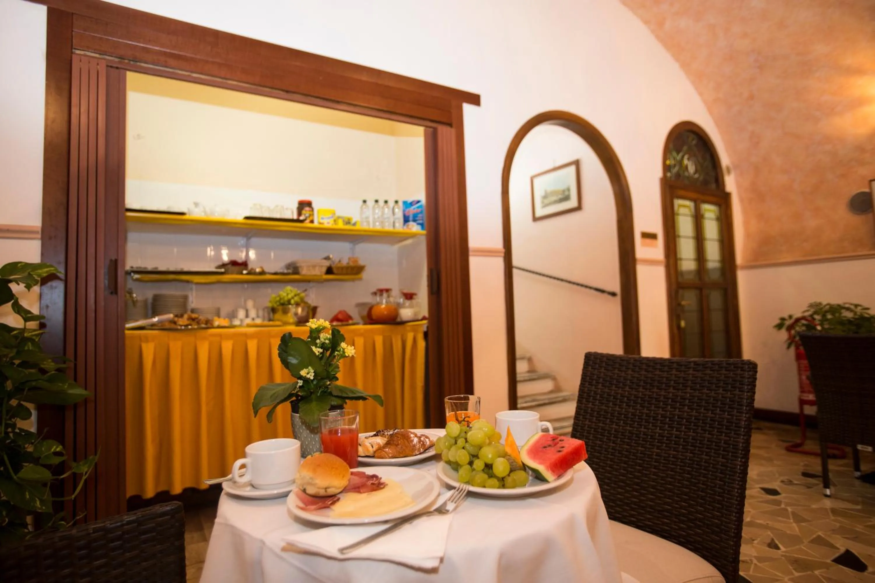 Continental breakfast in Hotel Giubileo