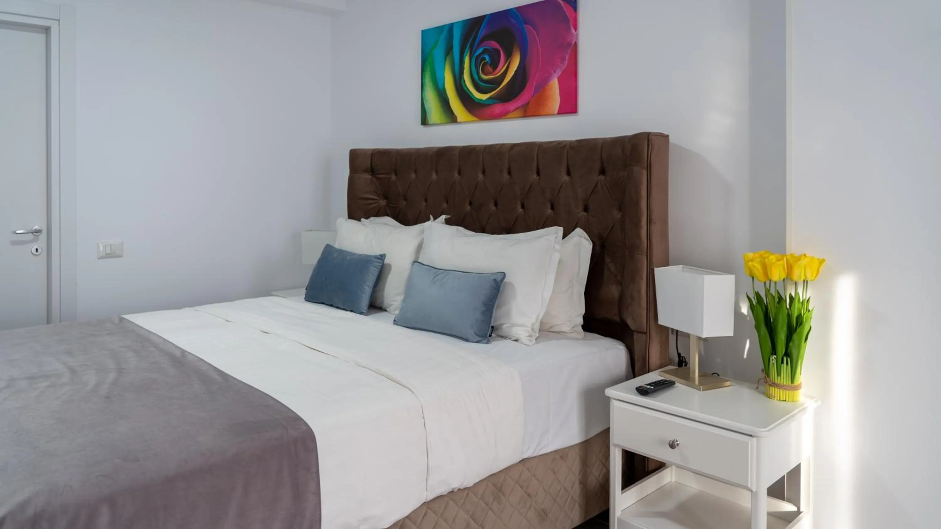 Bed in Sea View Apartments Olimp - Avenue Hotels