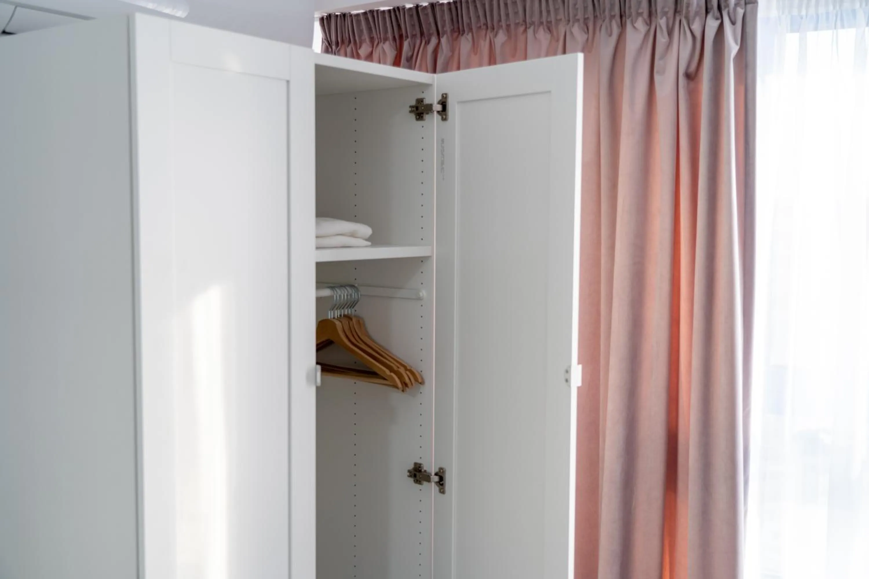 microwave in Sea View Apartments Olimp - Avenue Hotels