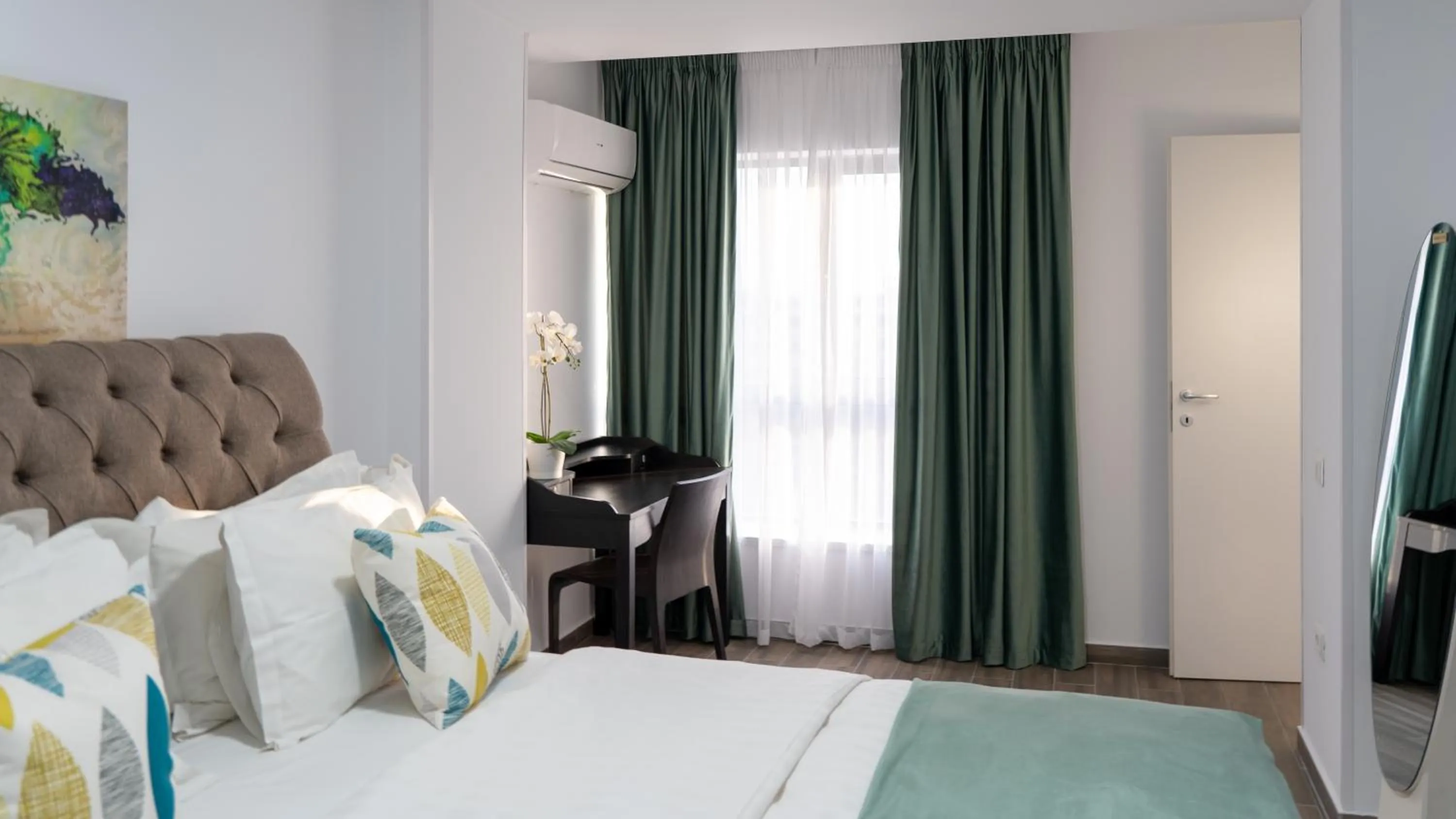 Photo of the whole room, Bed in Sea View Apartments Olimp - Avenue Hotels