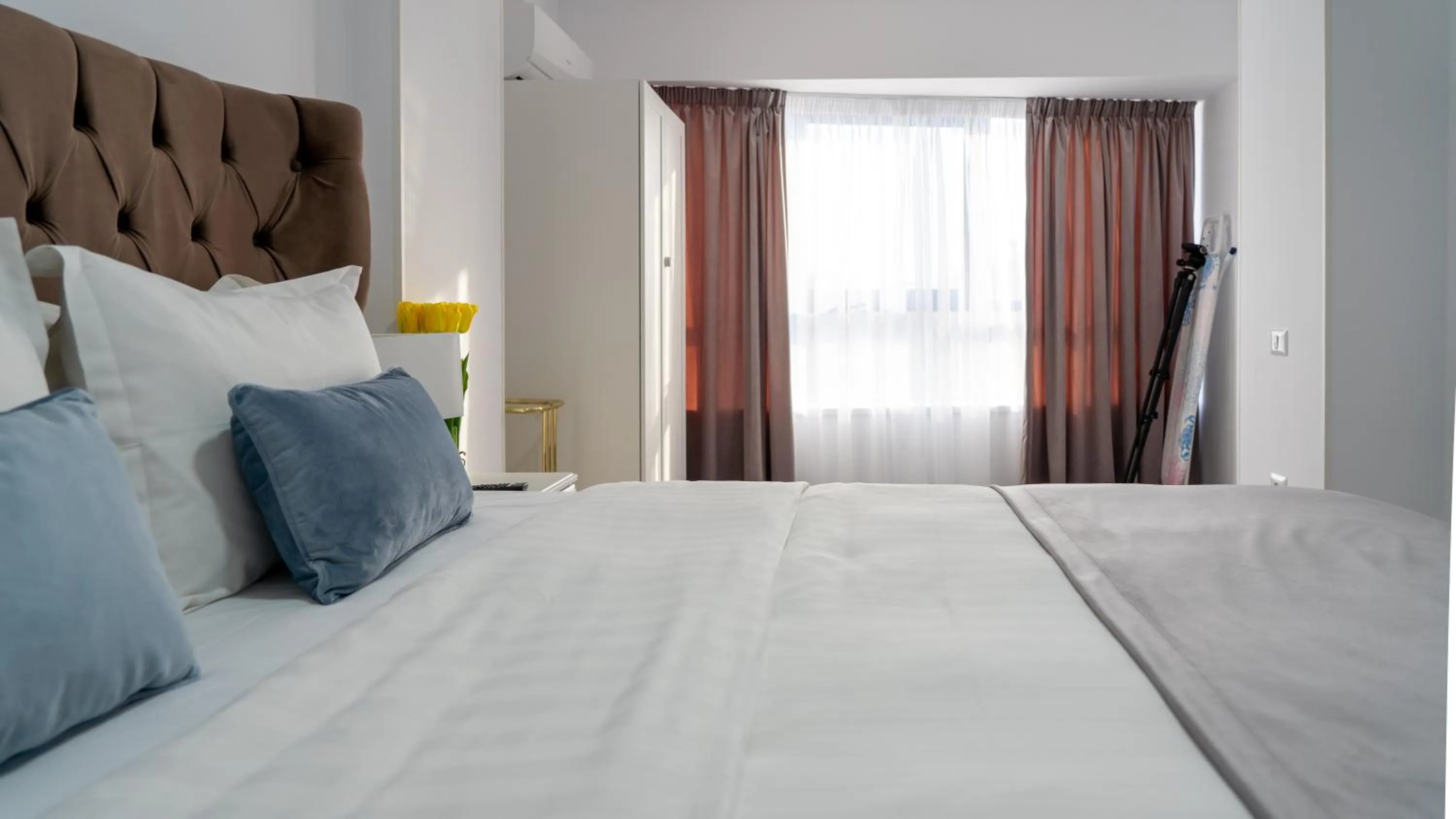 air conditioner, Bed in Sea View Apartments Olimp - Avenue Hotels