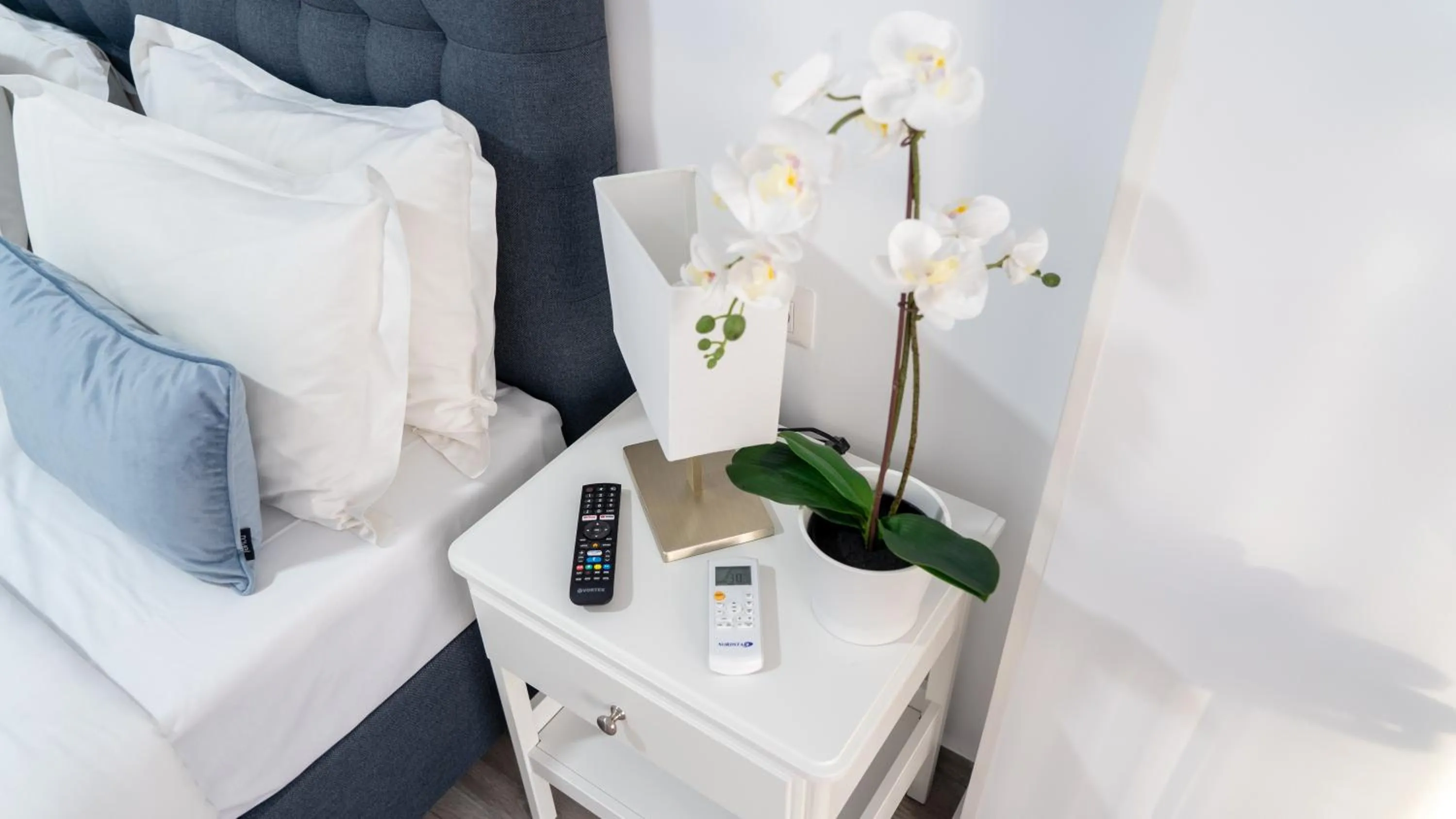 Bed in Sea View Apartments Olimp - Avenue Hotels