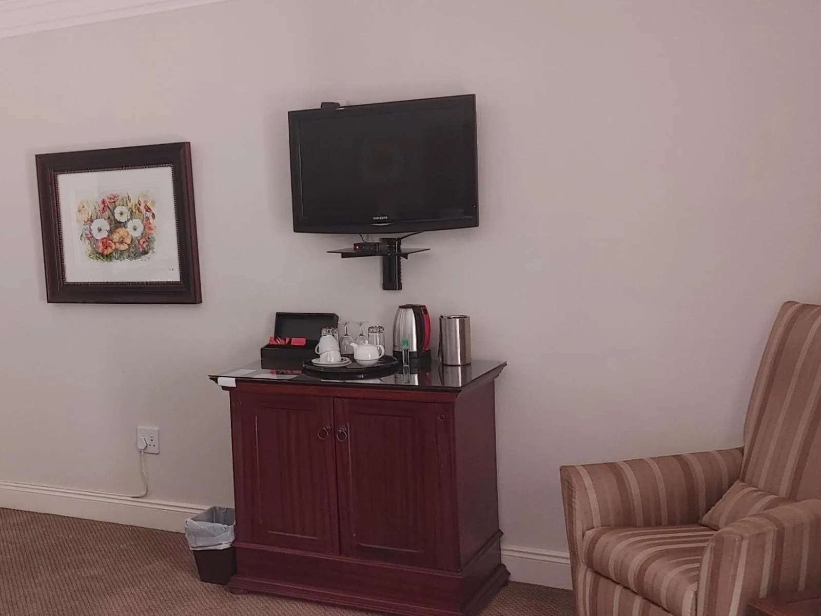 Coffee/tea facilities in 131 on Herbert Baker Boutique Hotel