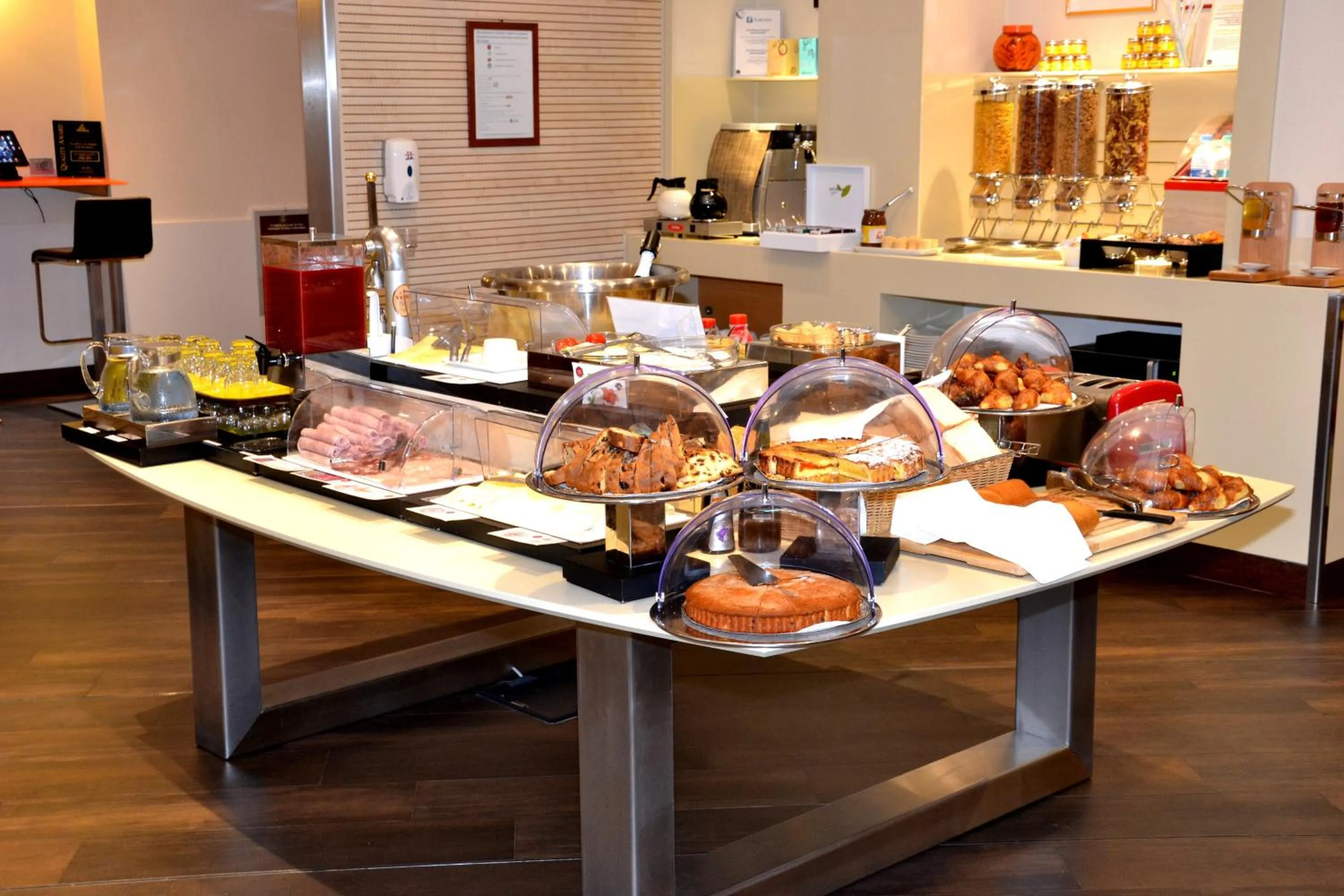 Breakfast in Best Western Plus City Hotel