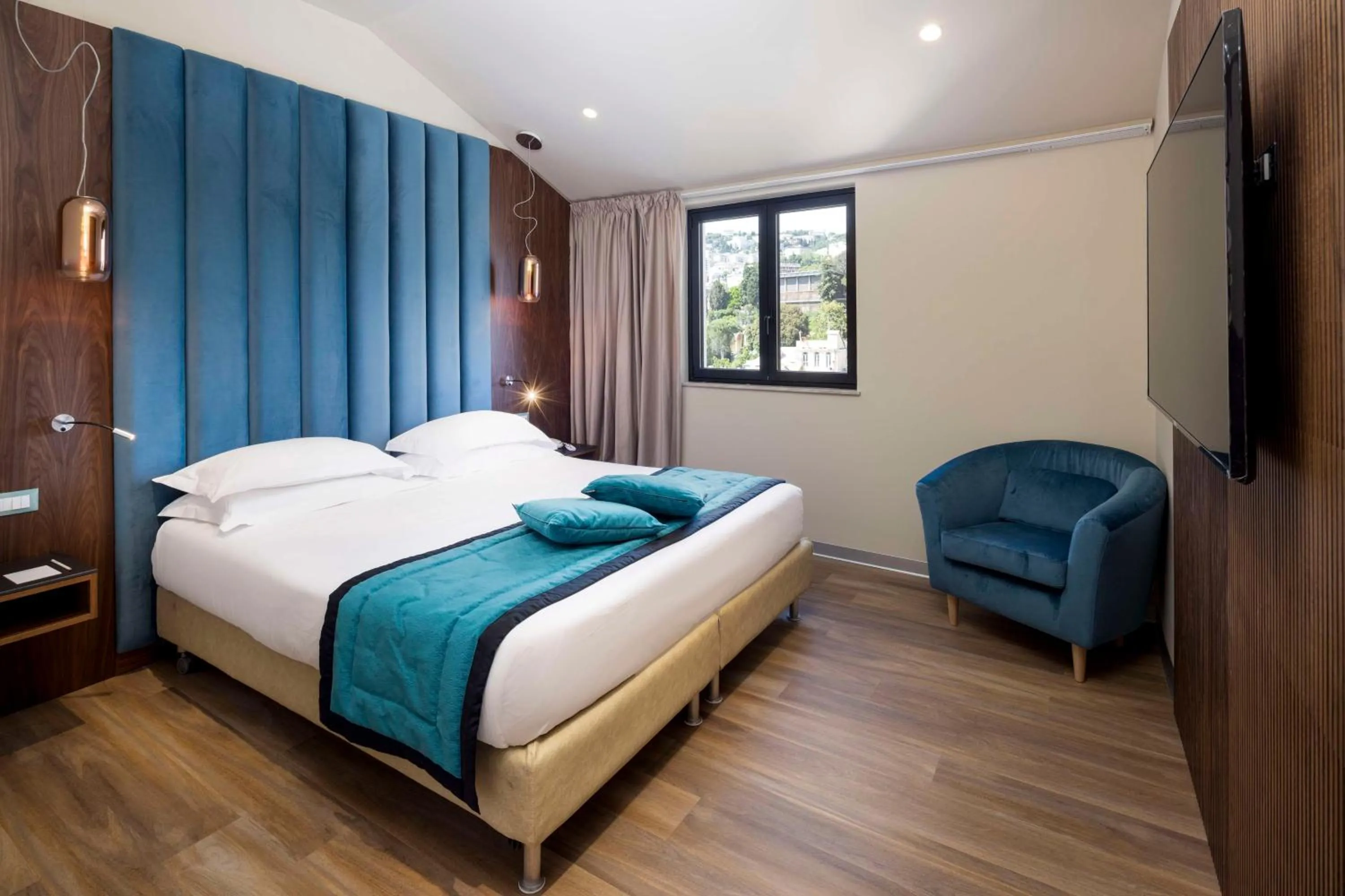 Photo of the whole room, Bed in Best Western Plus City Hotel