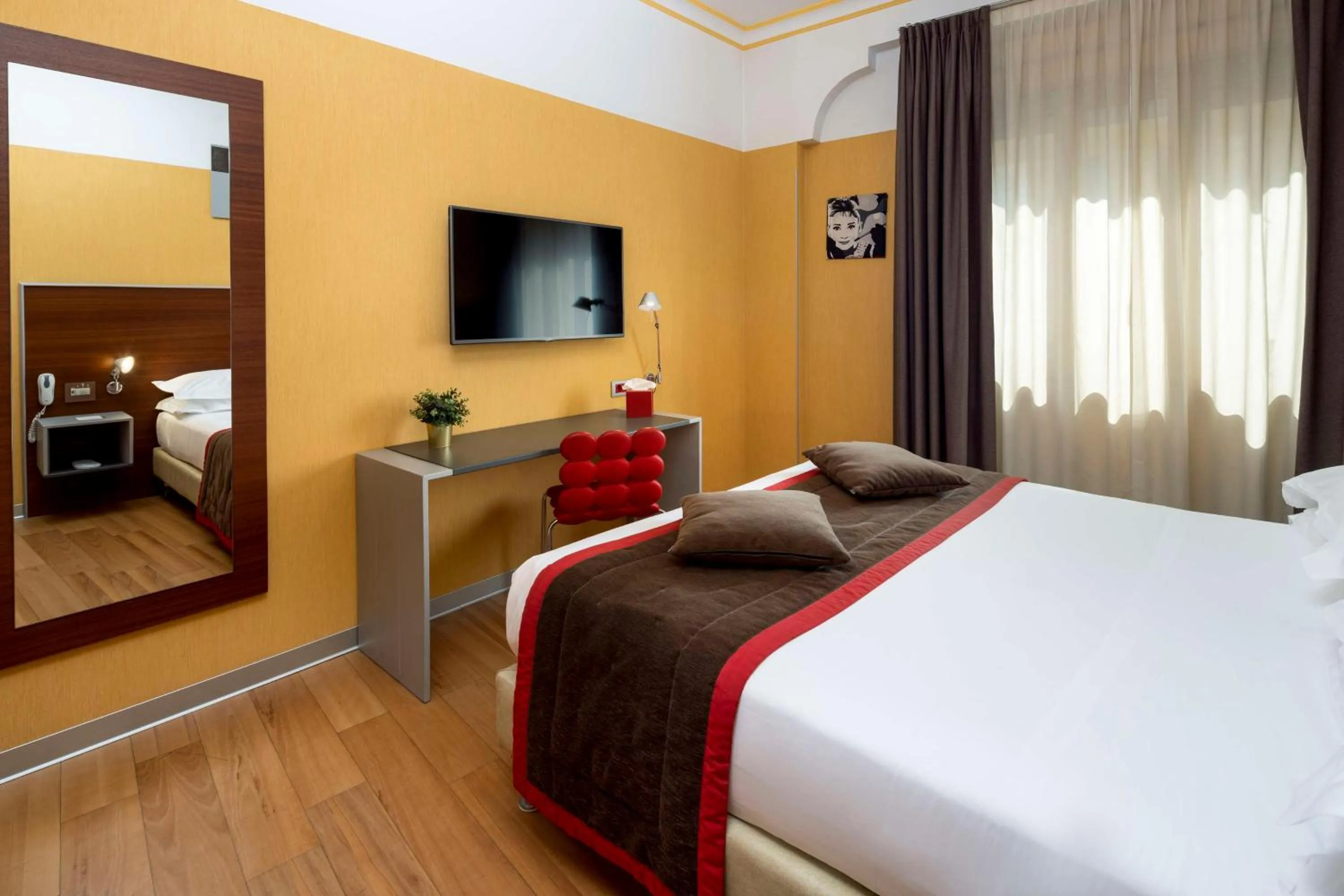 Bedroom, Bed in Best Western Plus City Hotel