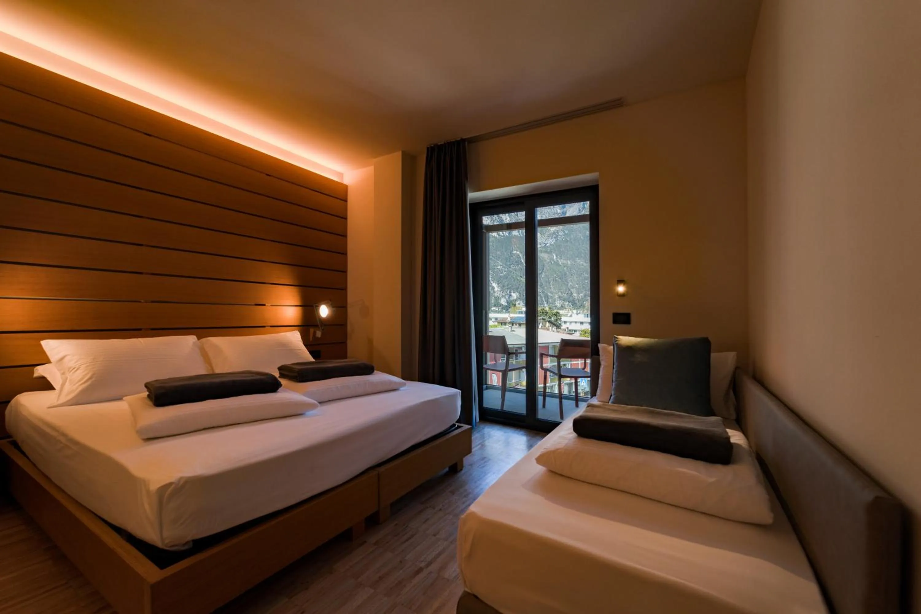 View (from property/room), Bed in Lake Front Hotel Mirage