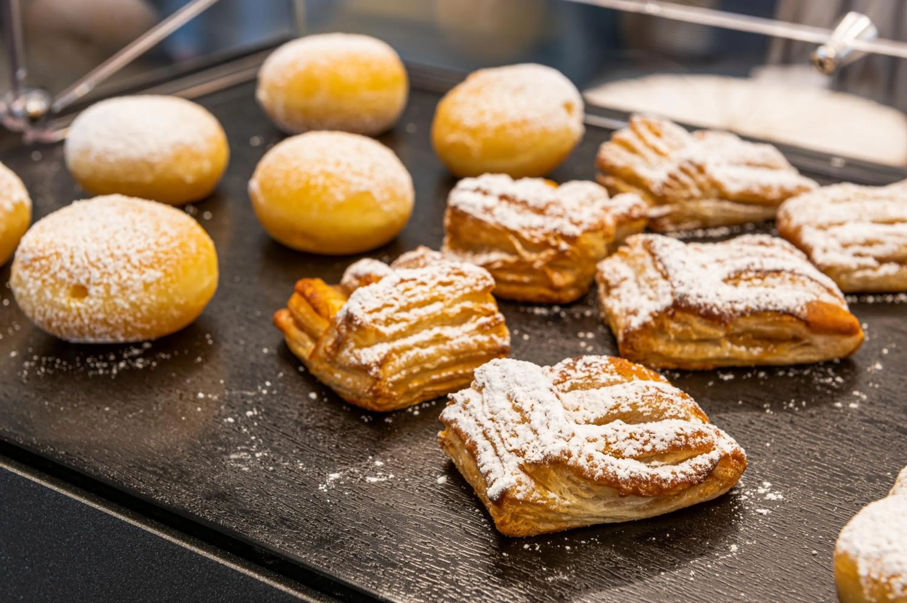 Breakfast in Lake Front Hotel Mirage