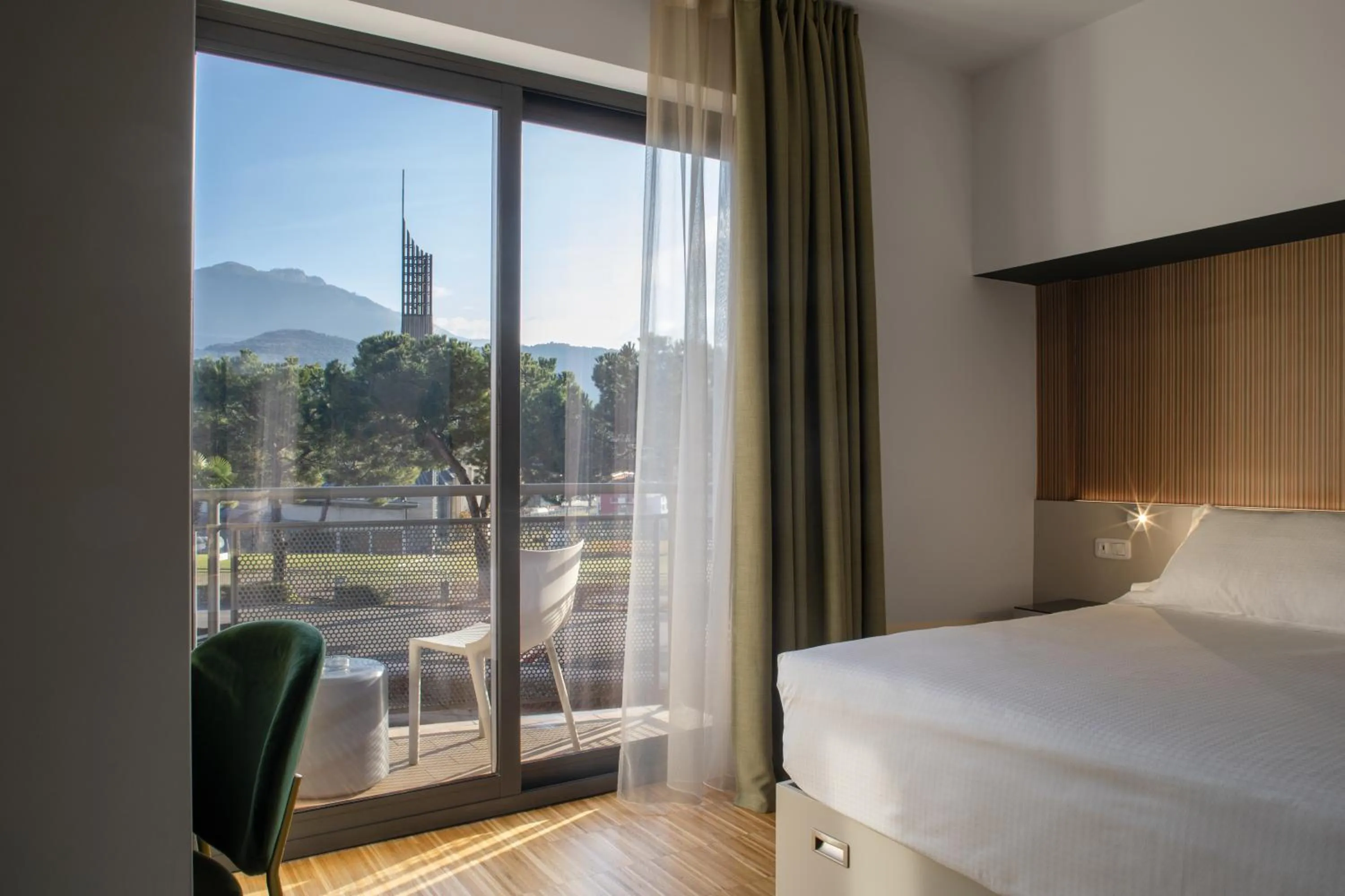 Balcony/Terrace, Bed in Astoria Resort