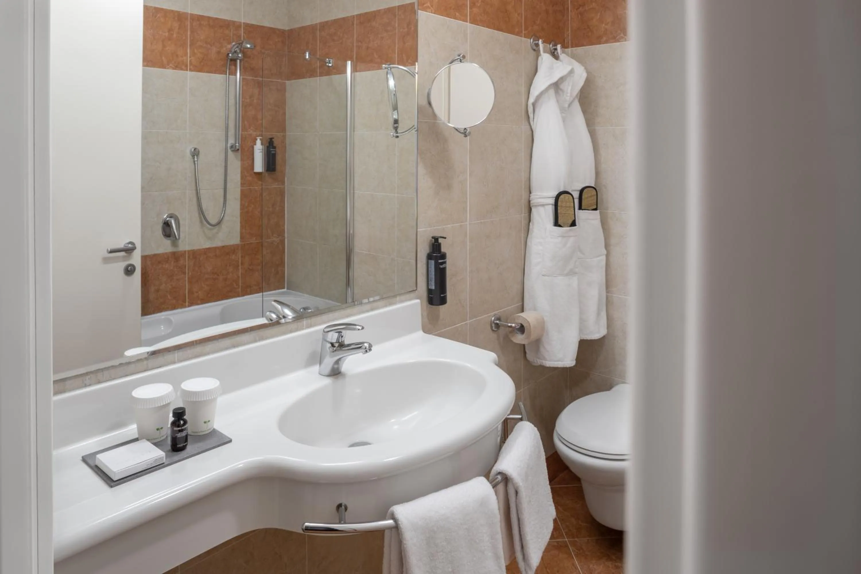 Toilet in Astoria Resort