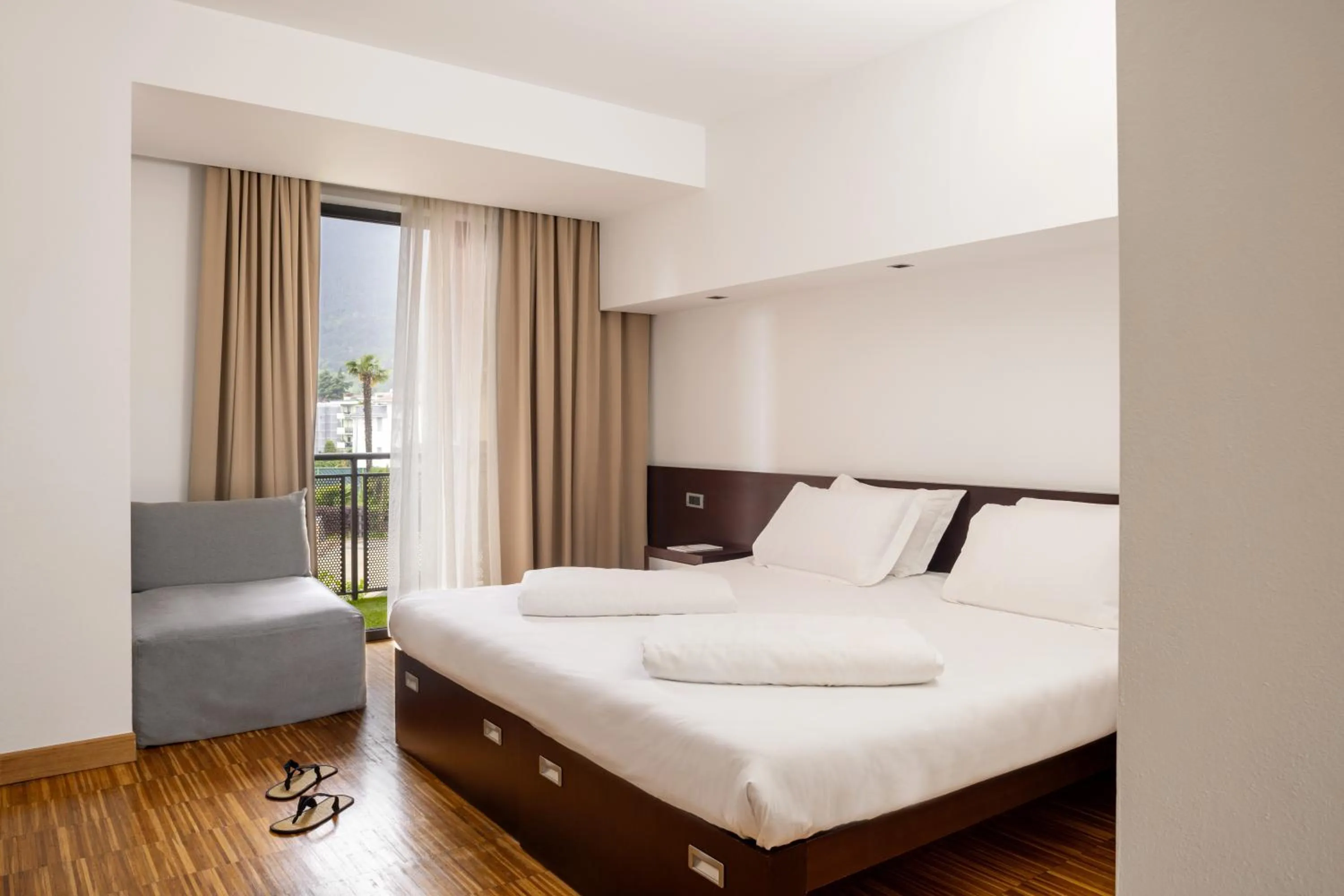 Bedroom, Bed in Astoria Resort