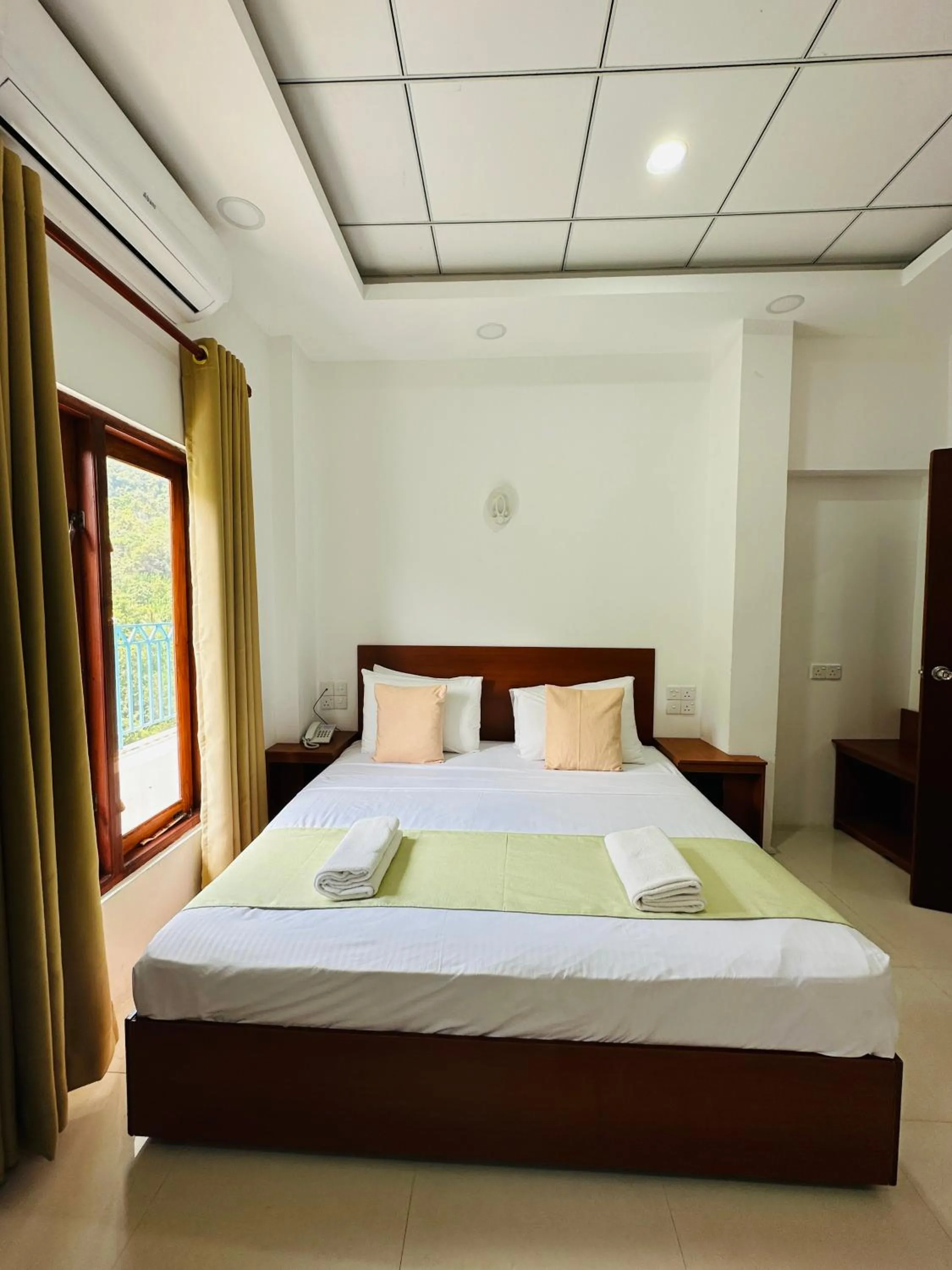 Bed in Moi Ella by DBI