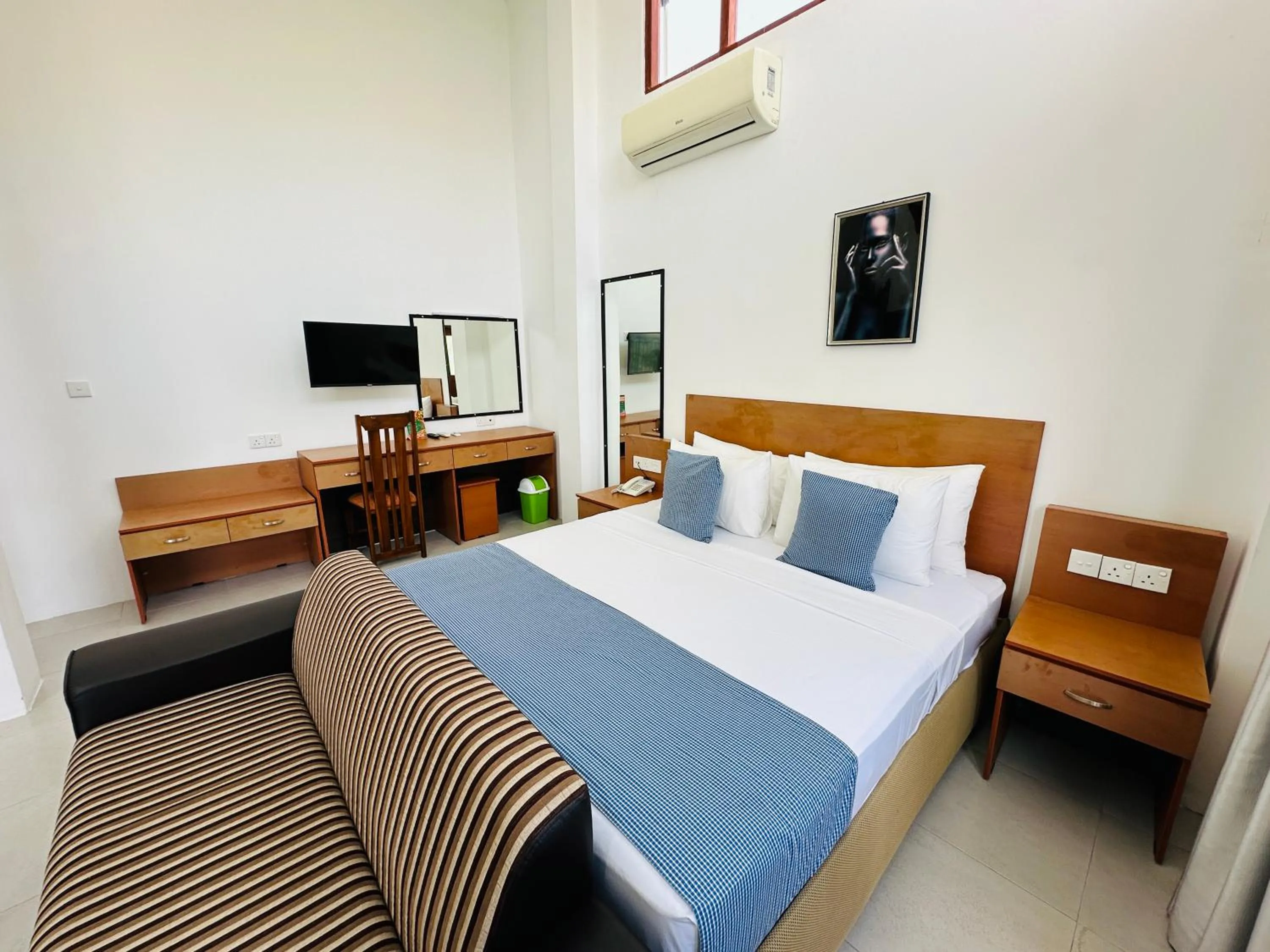 Bed in Moi Ella by DBI