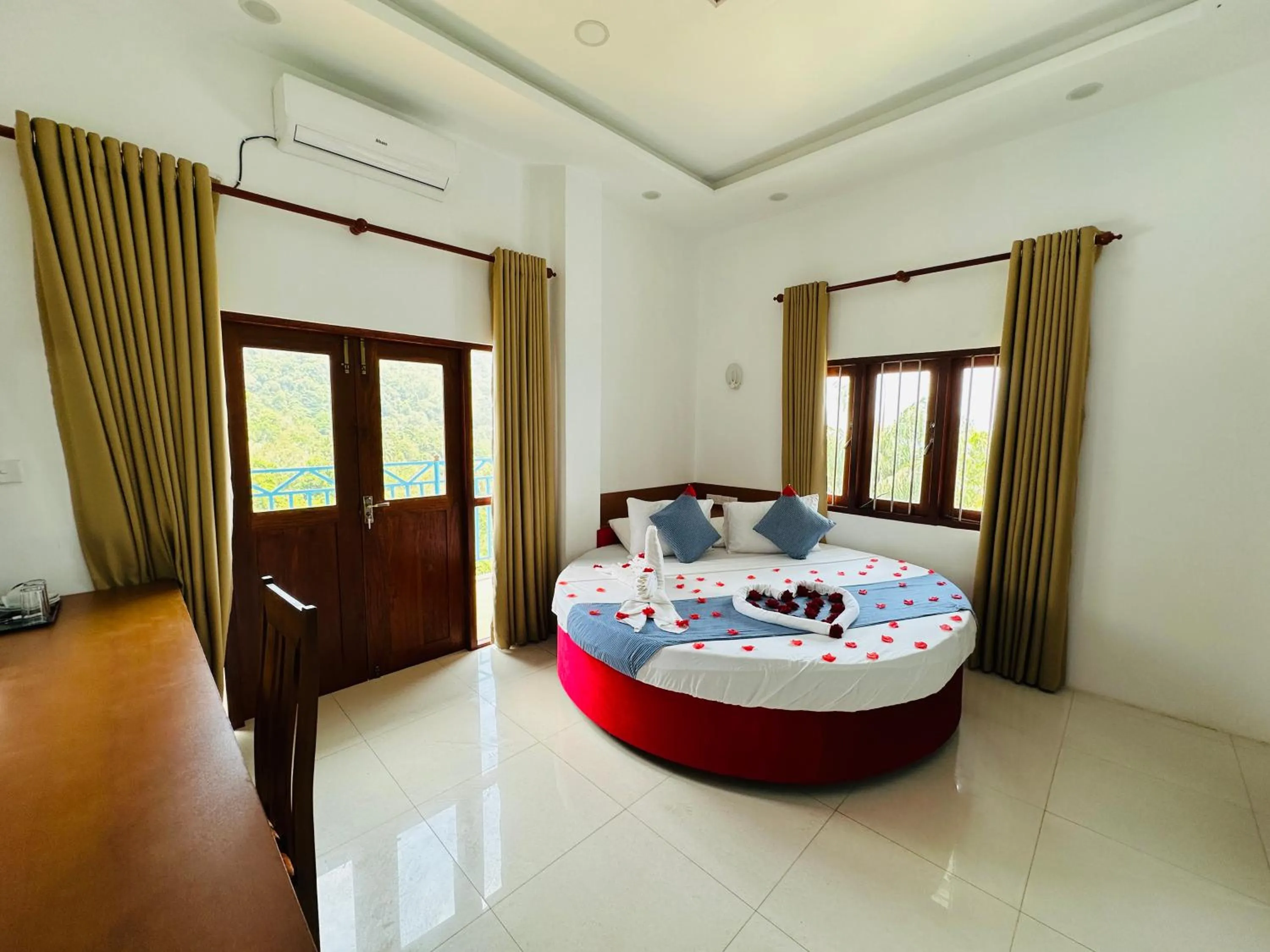 Bed in Moi Ella by DBI