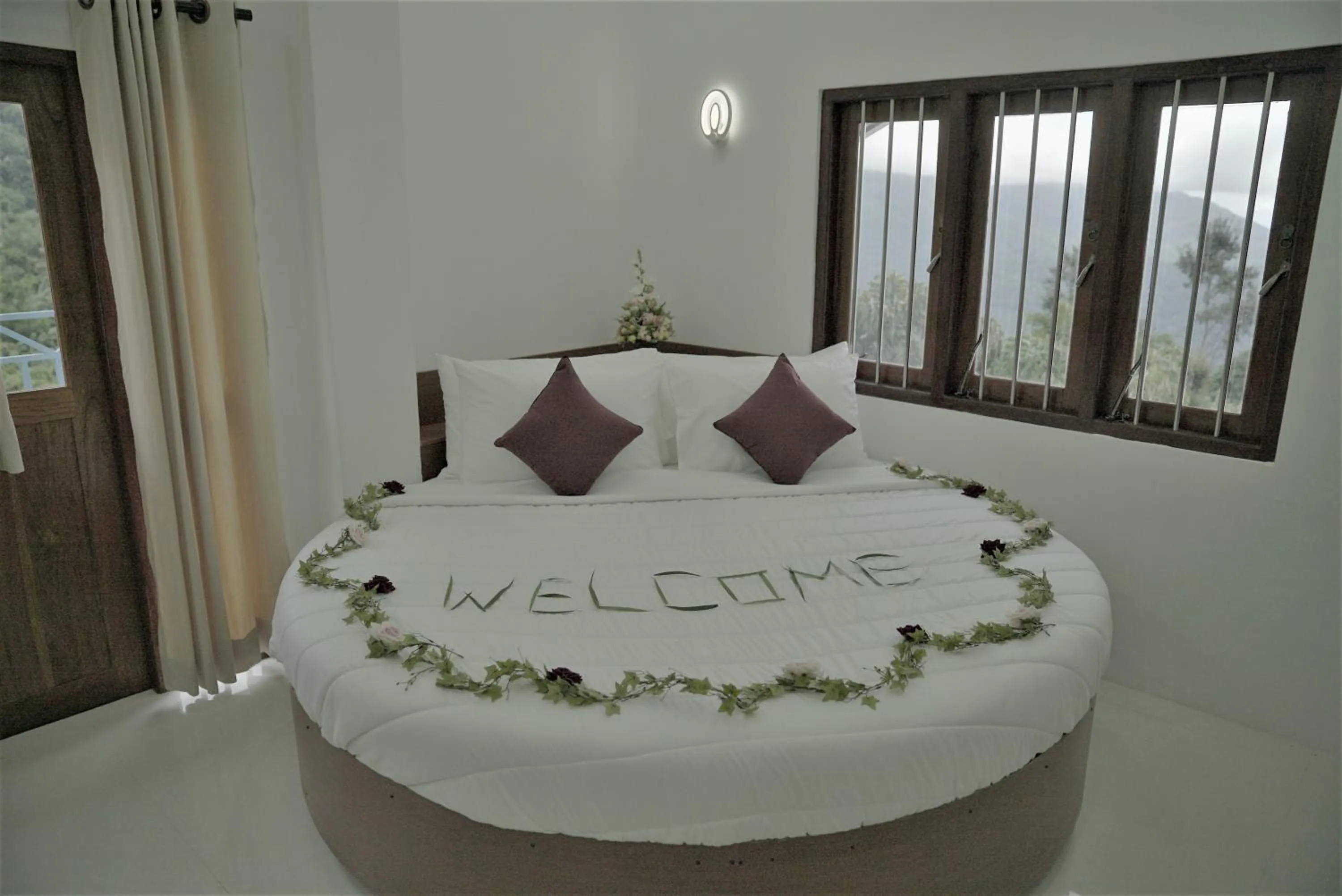 Bed in Moi Ella by DBI