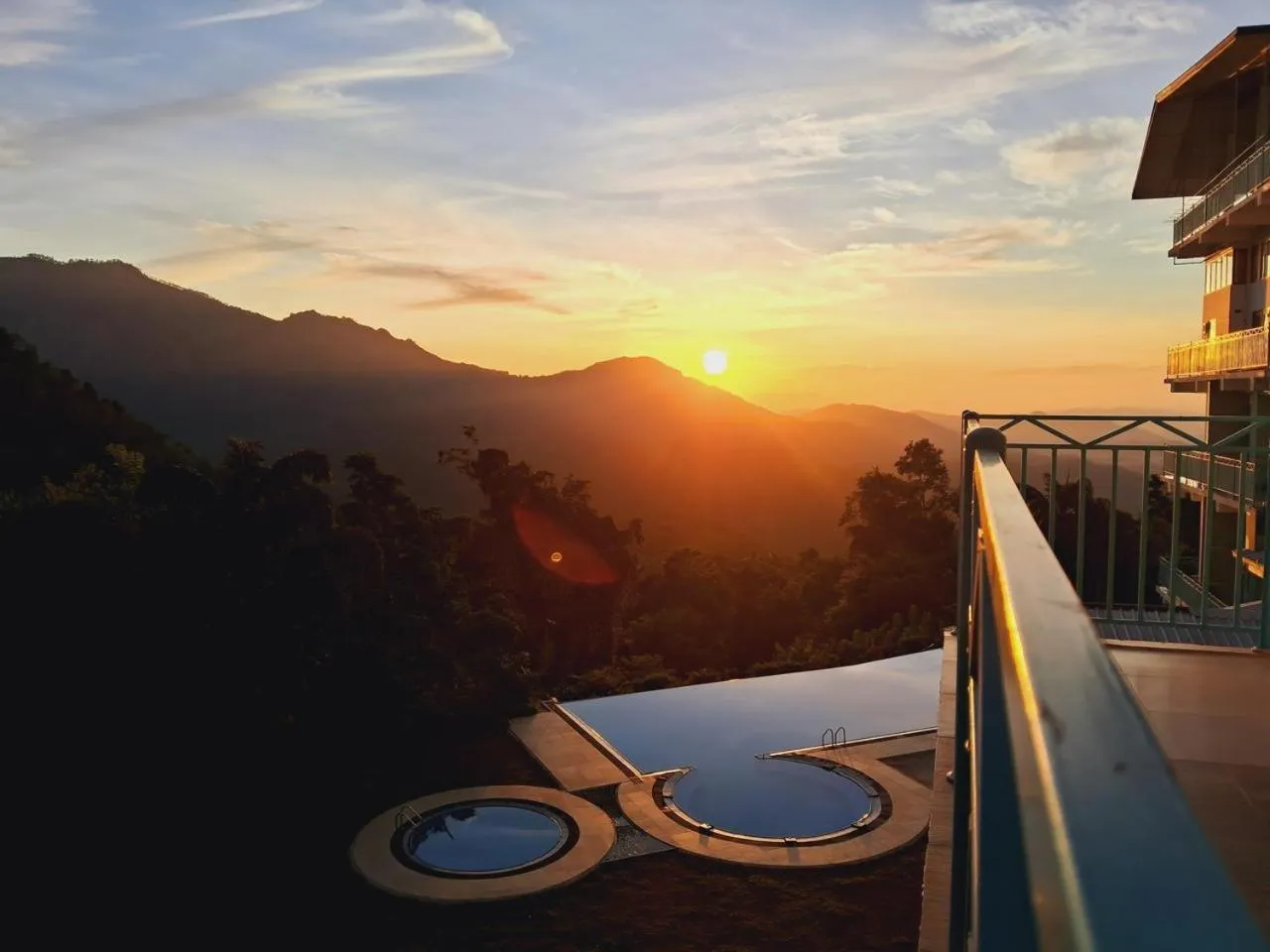 Day in Moi Ella by DBI