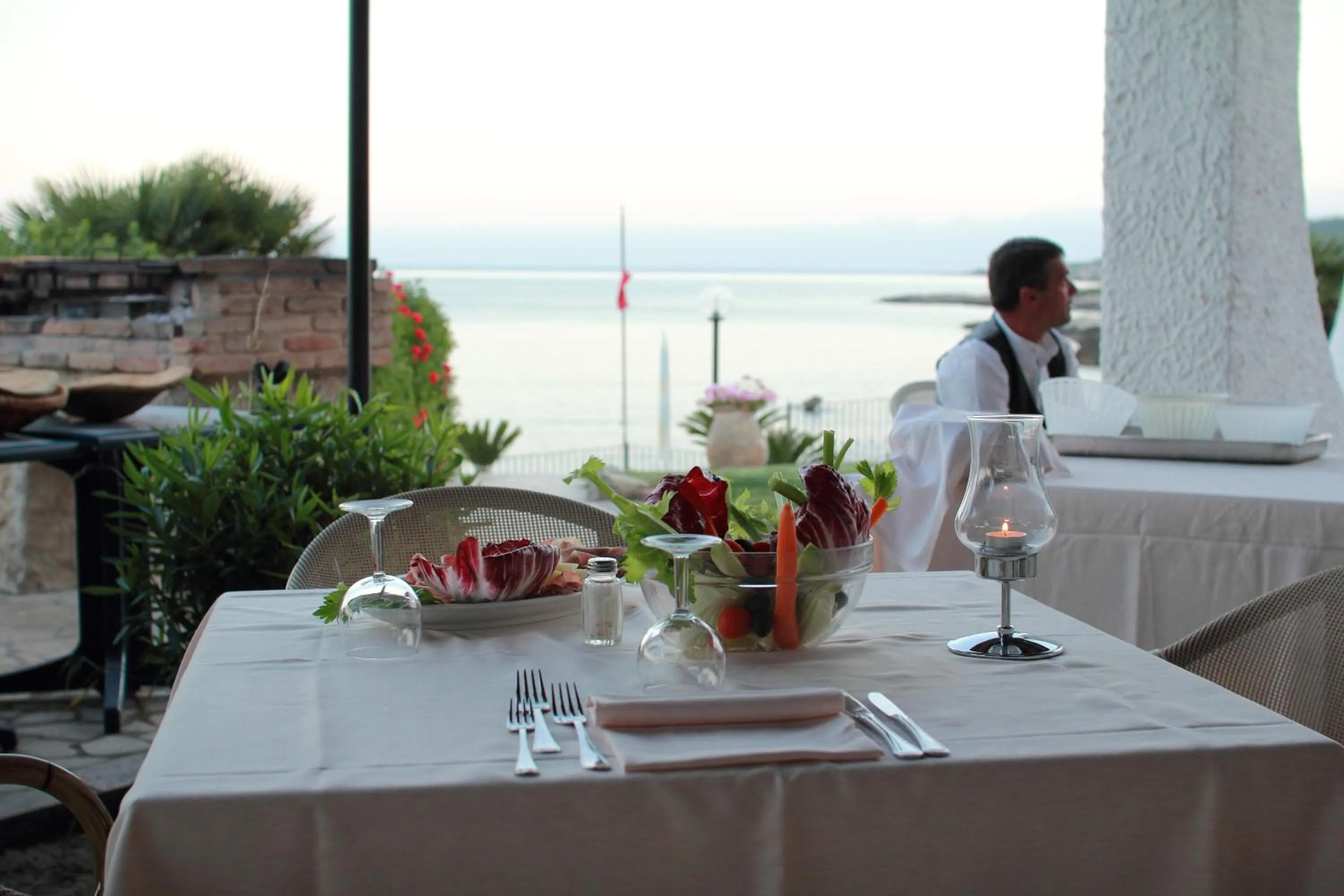 Restaurant/places to eat in Hotel Punta Negra