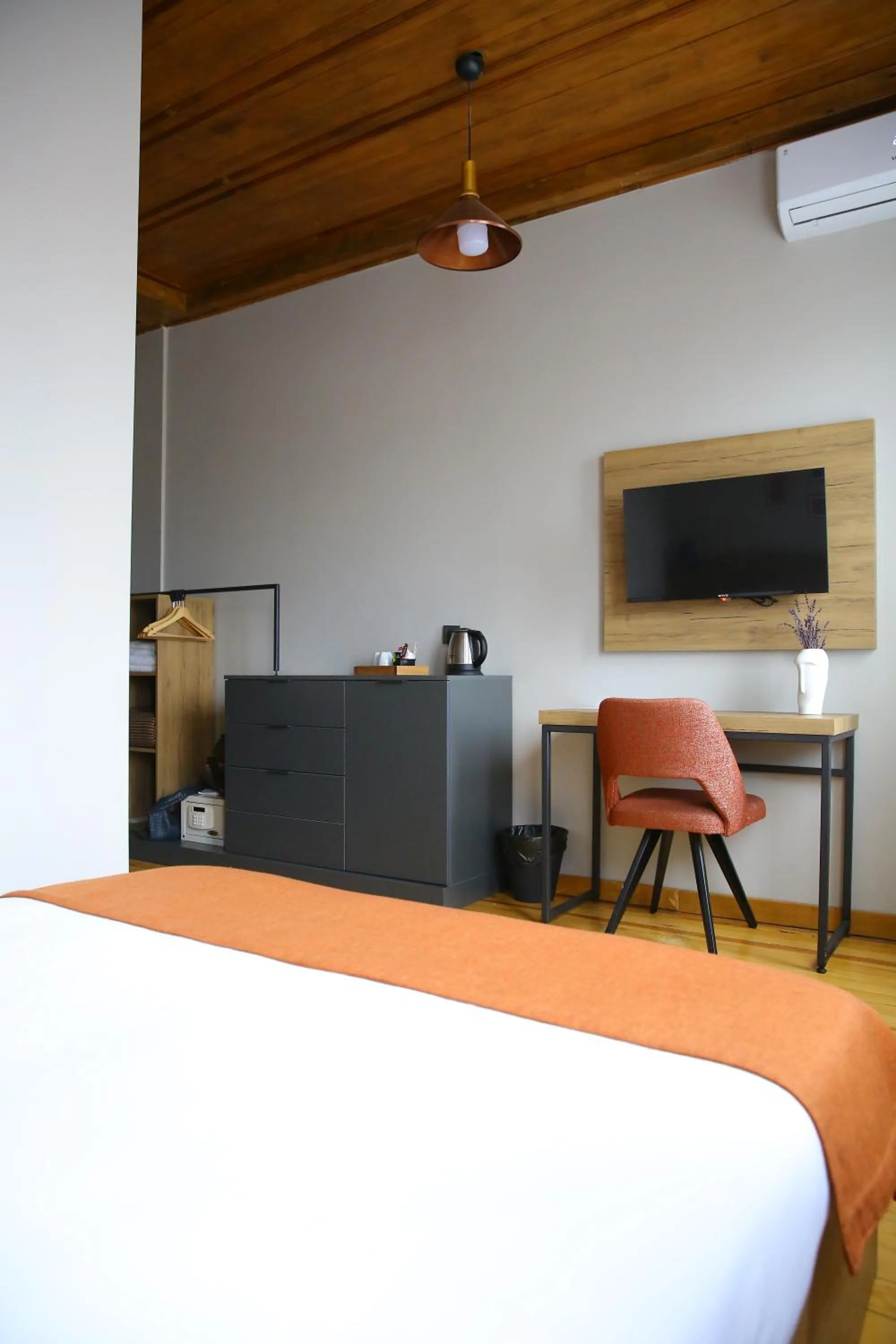 hair dresser, Bed in ROCO Beyoglu