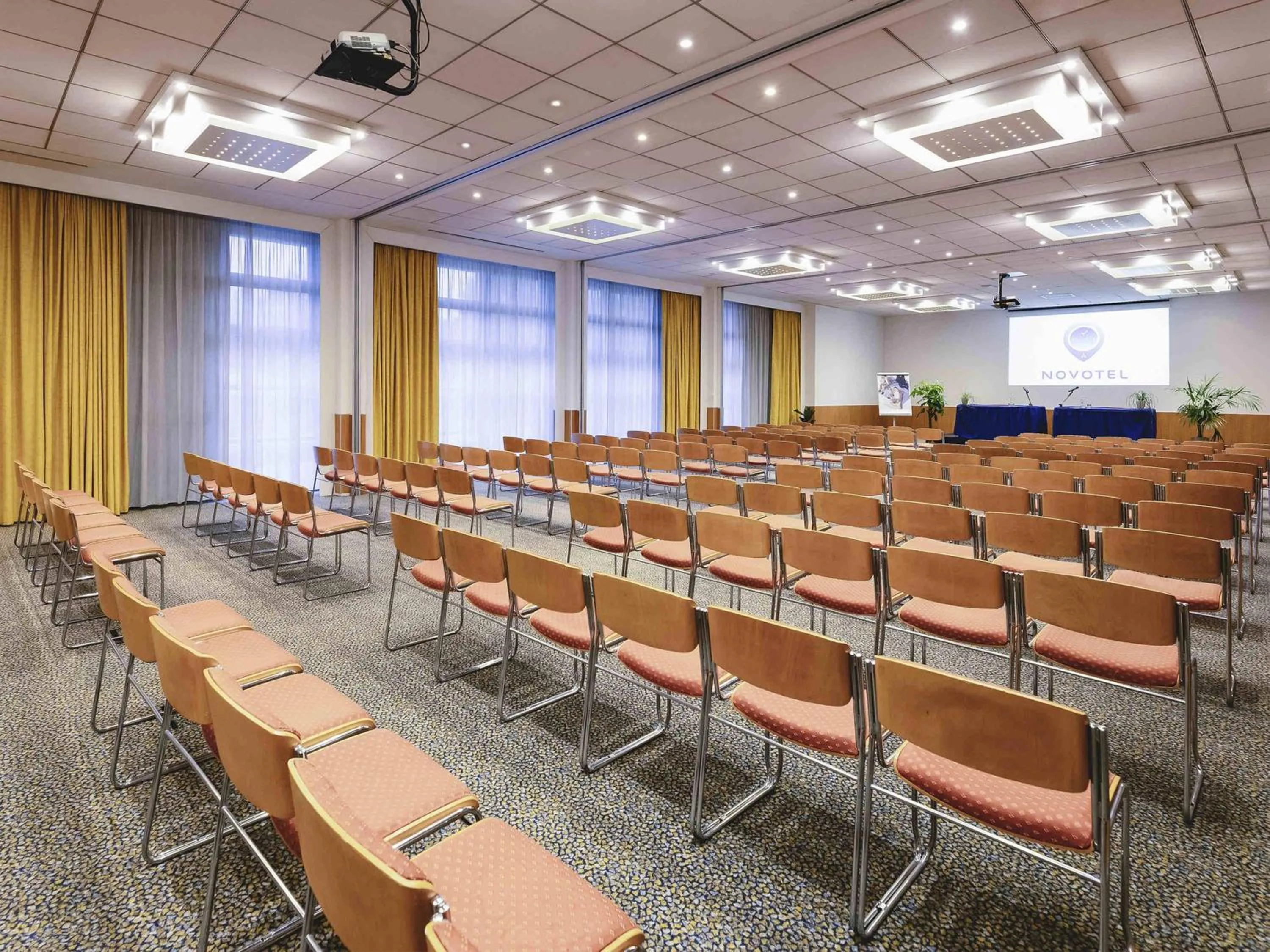 Meeting/conference room in Novotel Venezia Mestre Castellana